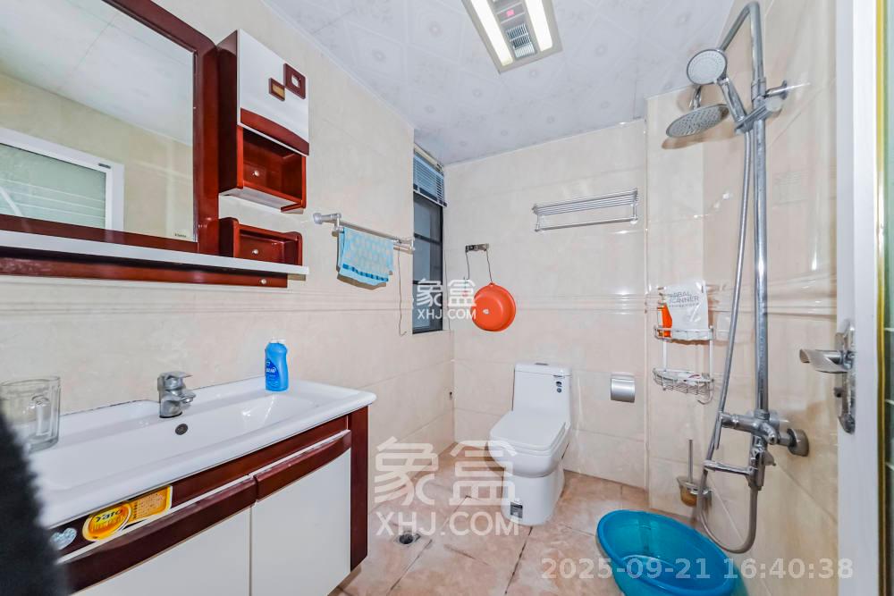 三江花中城 4室2厅2卫 3300.0元/月 三江花中城 4室2厅2卫 3300.0元/月室内图