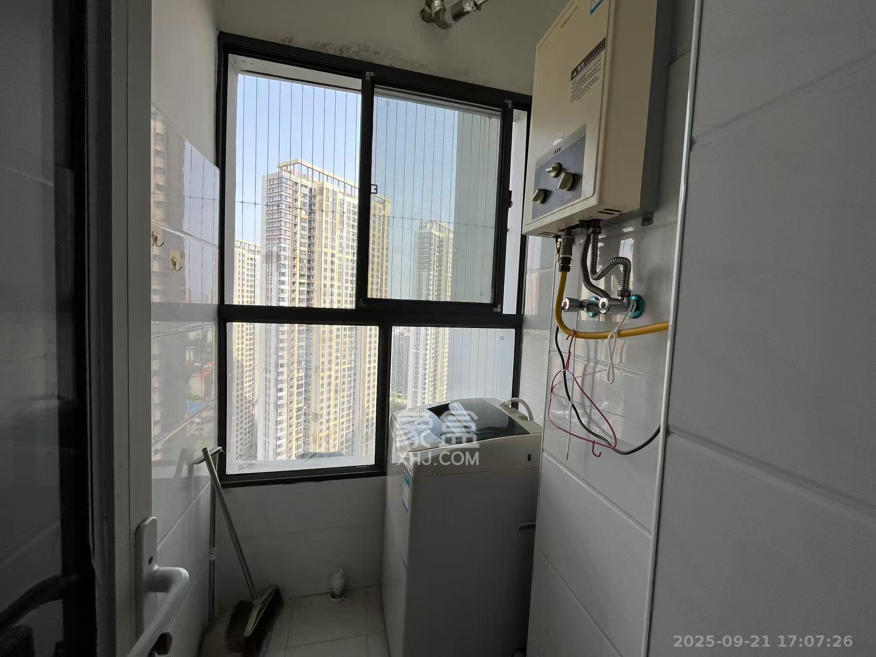 北辰三角洲E3区 1室1厅1卫 2300.0元/月 北辰三角洲E3区 1室1厅1卫 2300.0元/月室内图