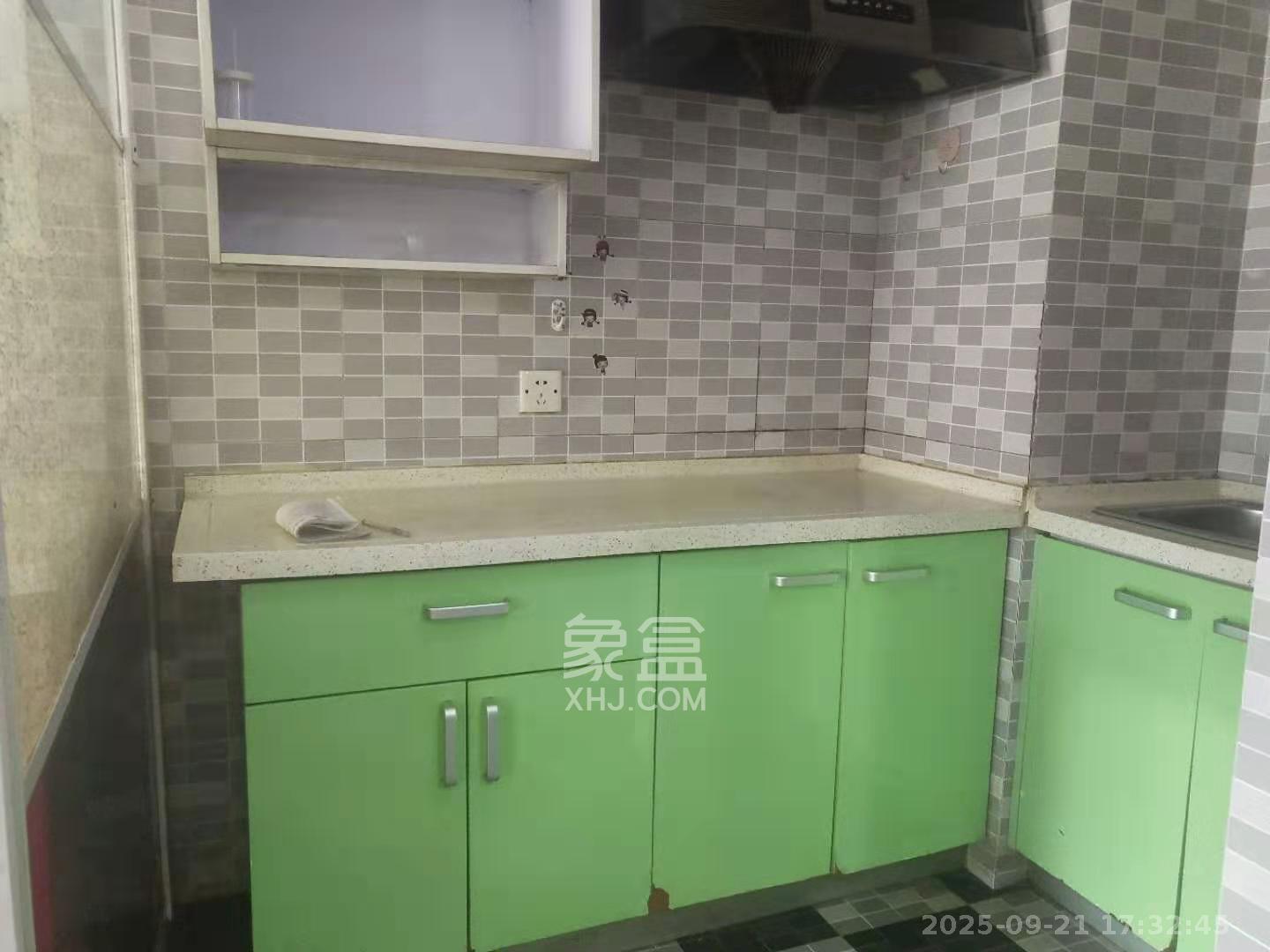 东方公寓 1室1厅1卫 1500.0元/月 东方公寓 1室1厅1卫 1500.0元/月室内图