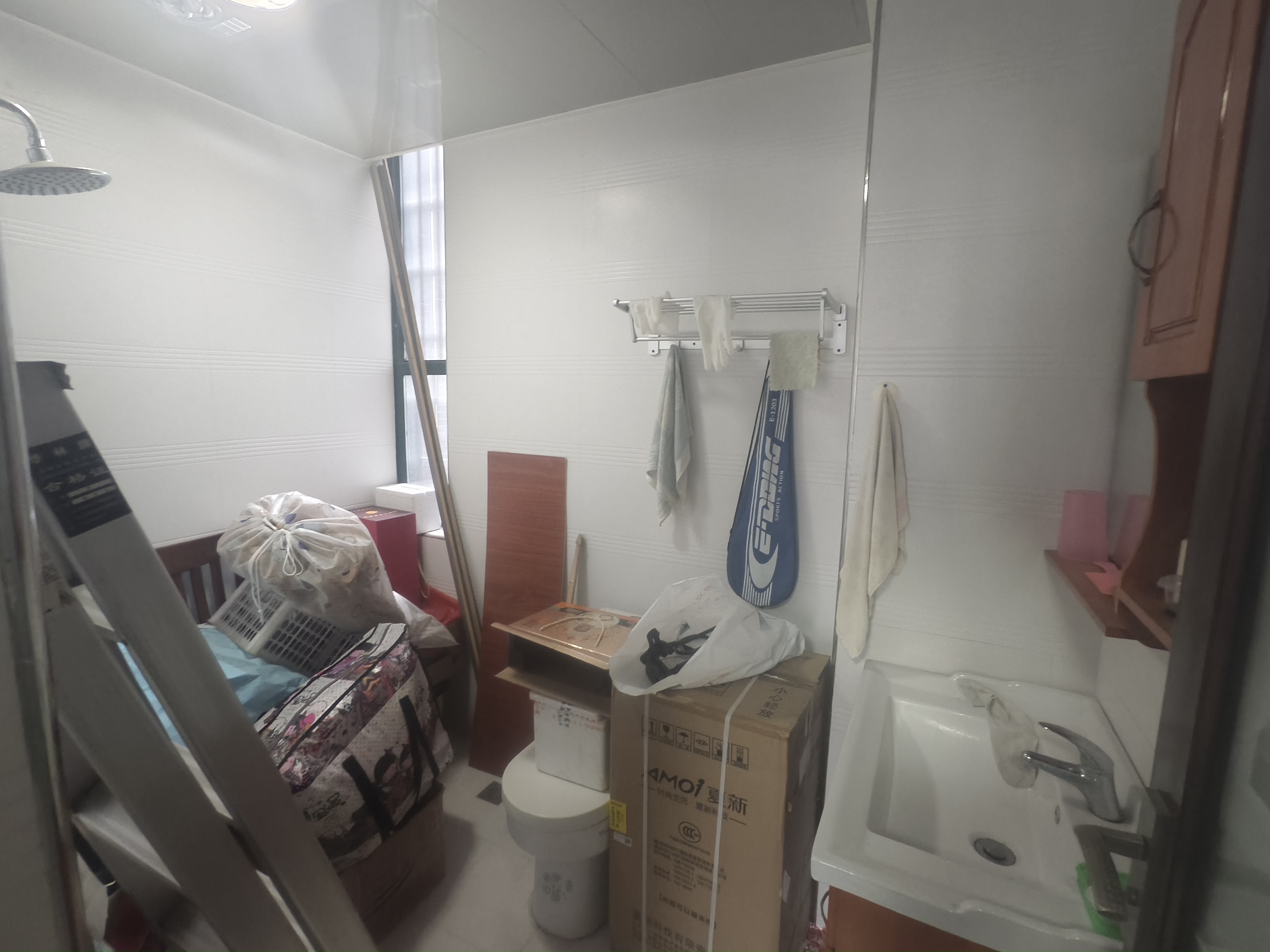 水木华庭 3室2厅2卫 78.0万 水木华庭 3室2厅2卫 78.0万客厅