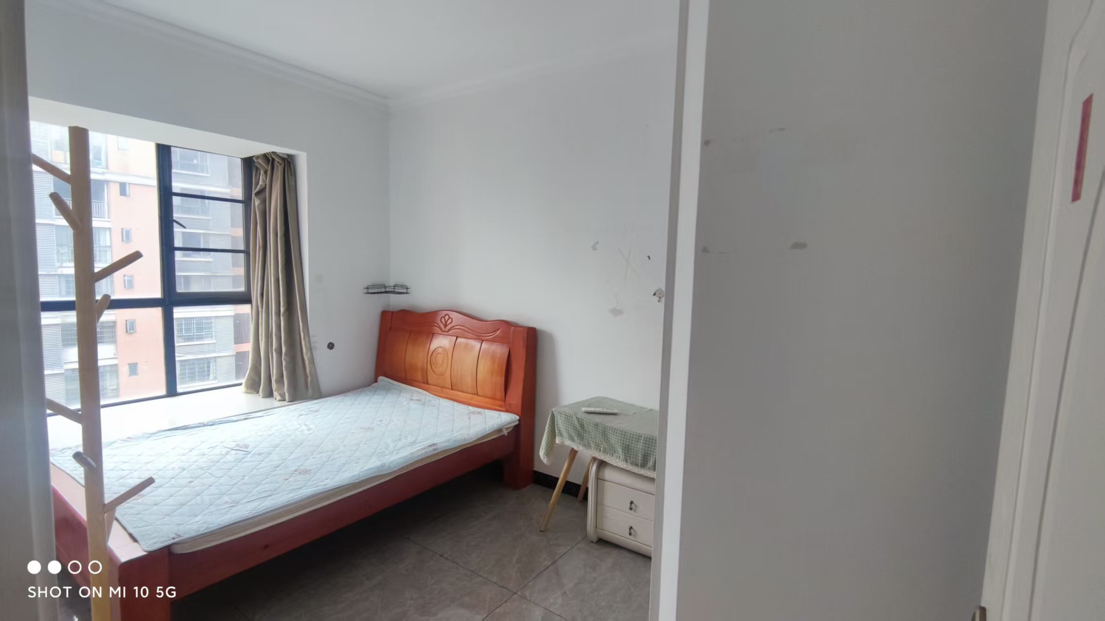 山水华庭  4室2厅2卫    1600.0元/月室内图