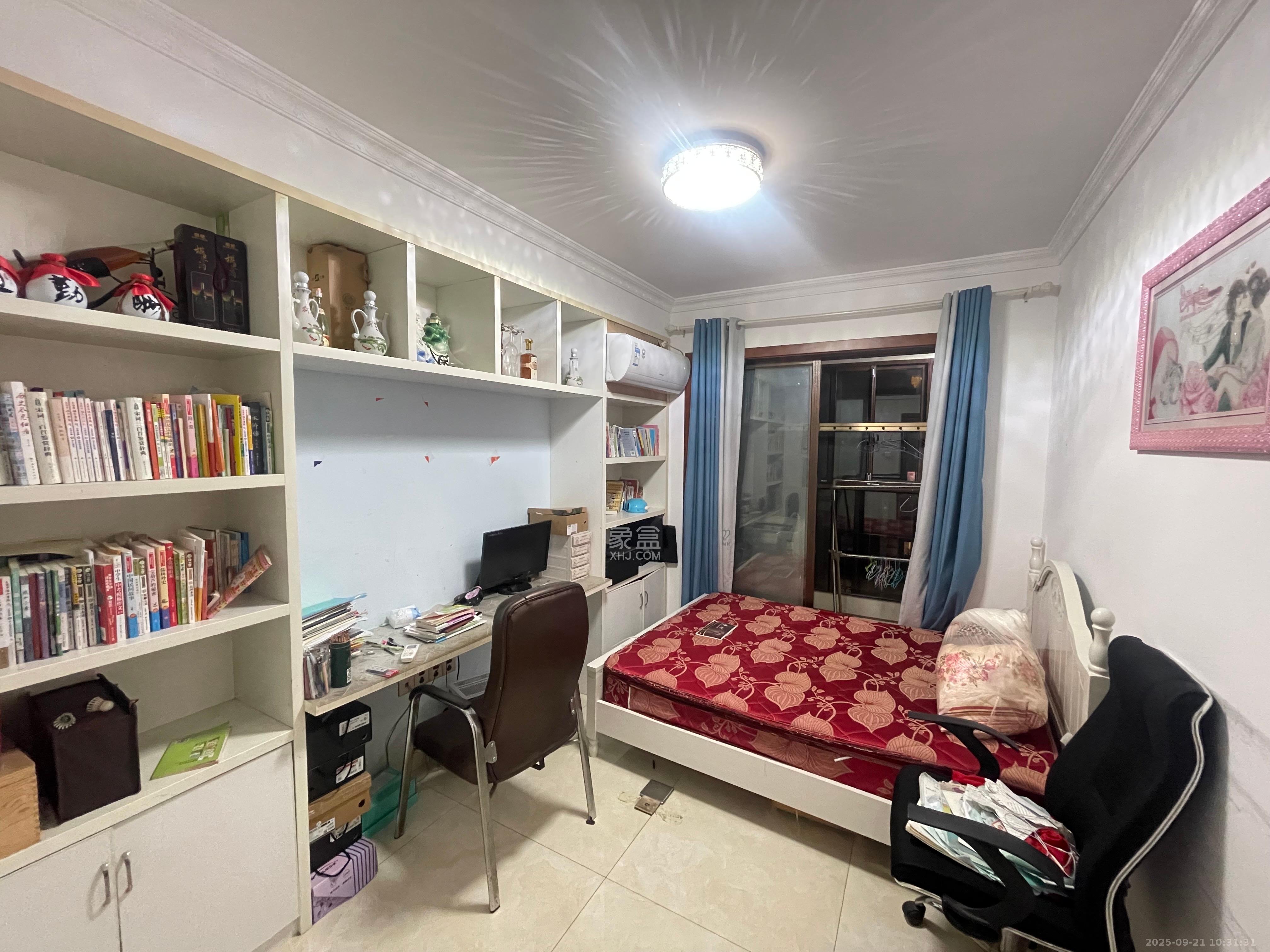 华润凤凰城三期 4室2厅2卫 3500.0元/月 华润凤凰城三期 4室2厅2卫 3500.0元/月室内图