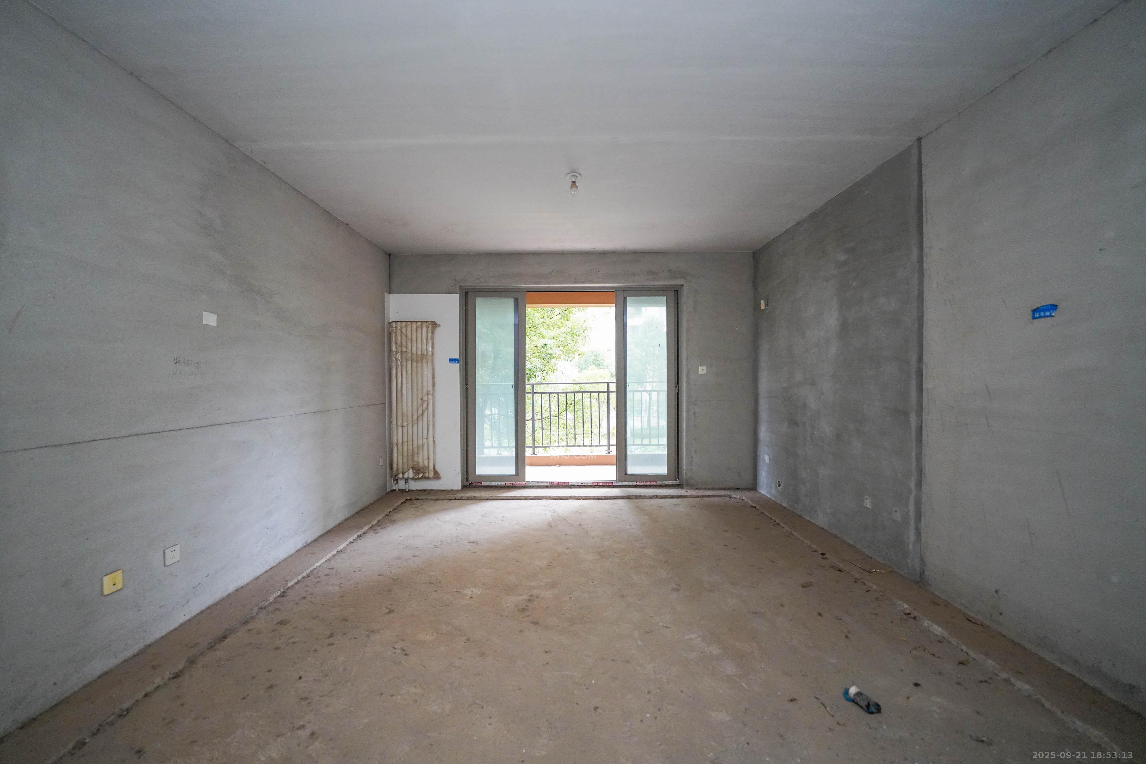 怡海星城  3室2厅2卫    55.0万 怡海星城  3室2厅2卫    55.0万