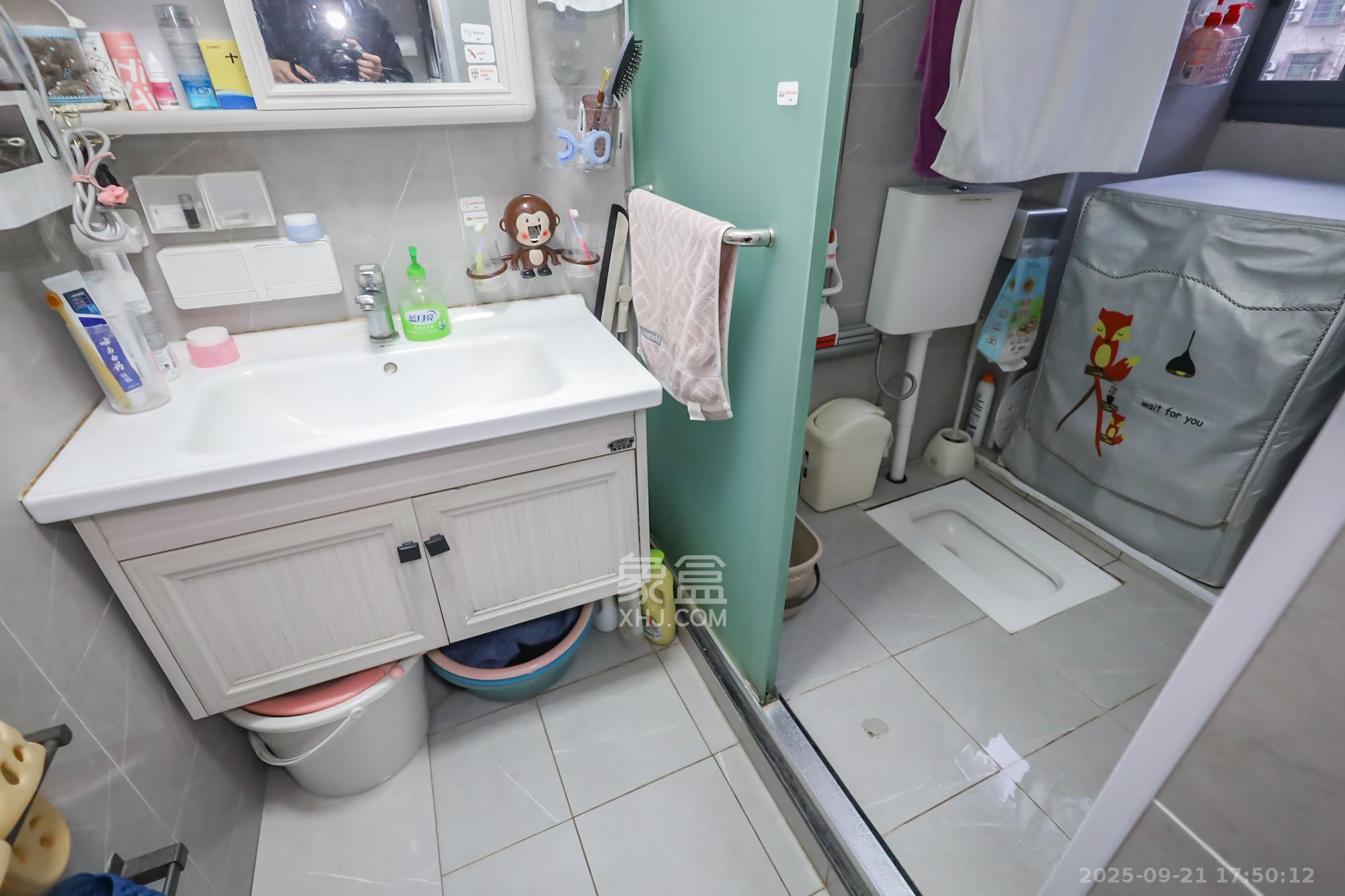 溁湾桥小区 3室2厅1卫 75.0万 溁湾桥小区 3室2厅1卫 75.0万卫生间