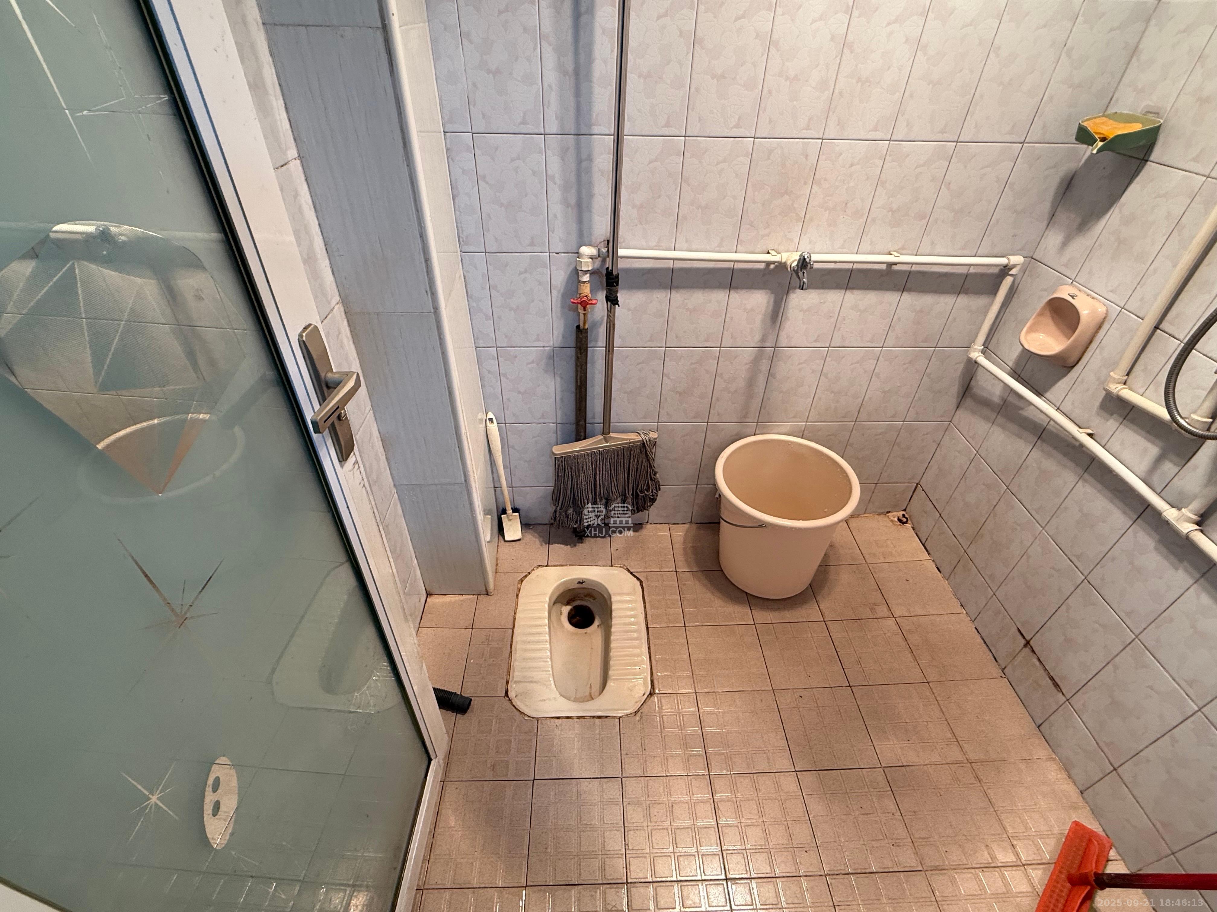 妹子山社区（曙光社区）  3室1厅1卫    1600.0元/月室内图