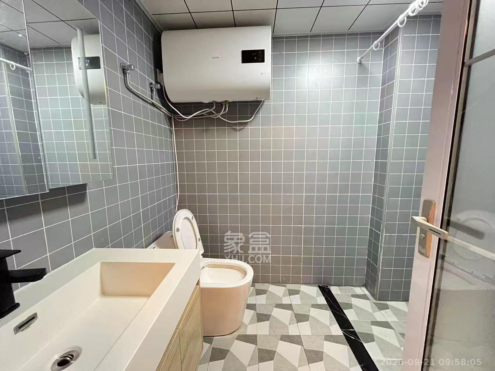 沁园春御院  1室1厅1卫    2200.0元/月室内图