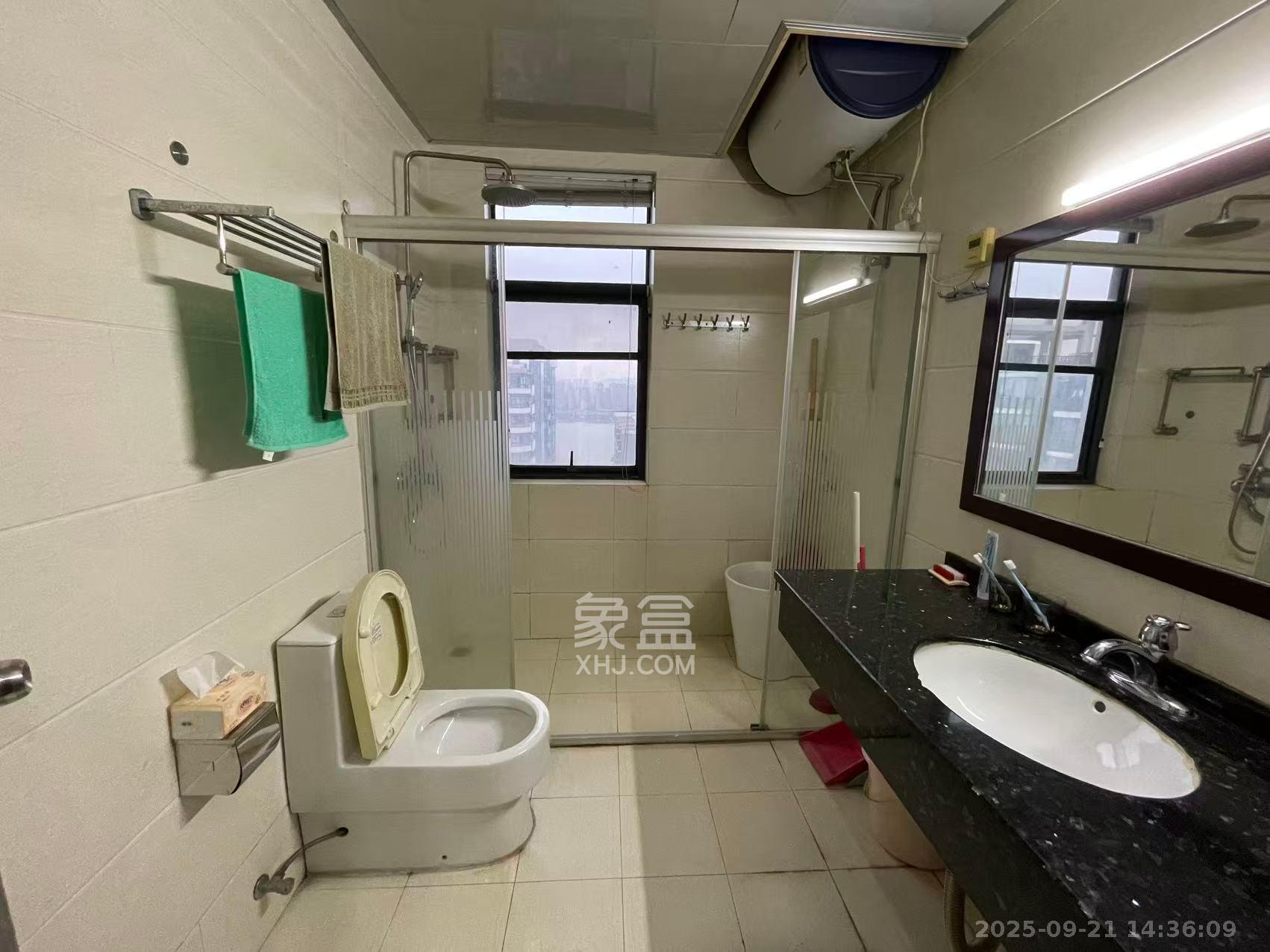 湘江世纪城星江苑  4室2厅2卫    3500.0元/月室内图