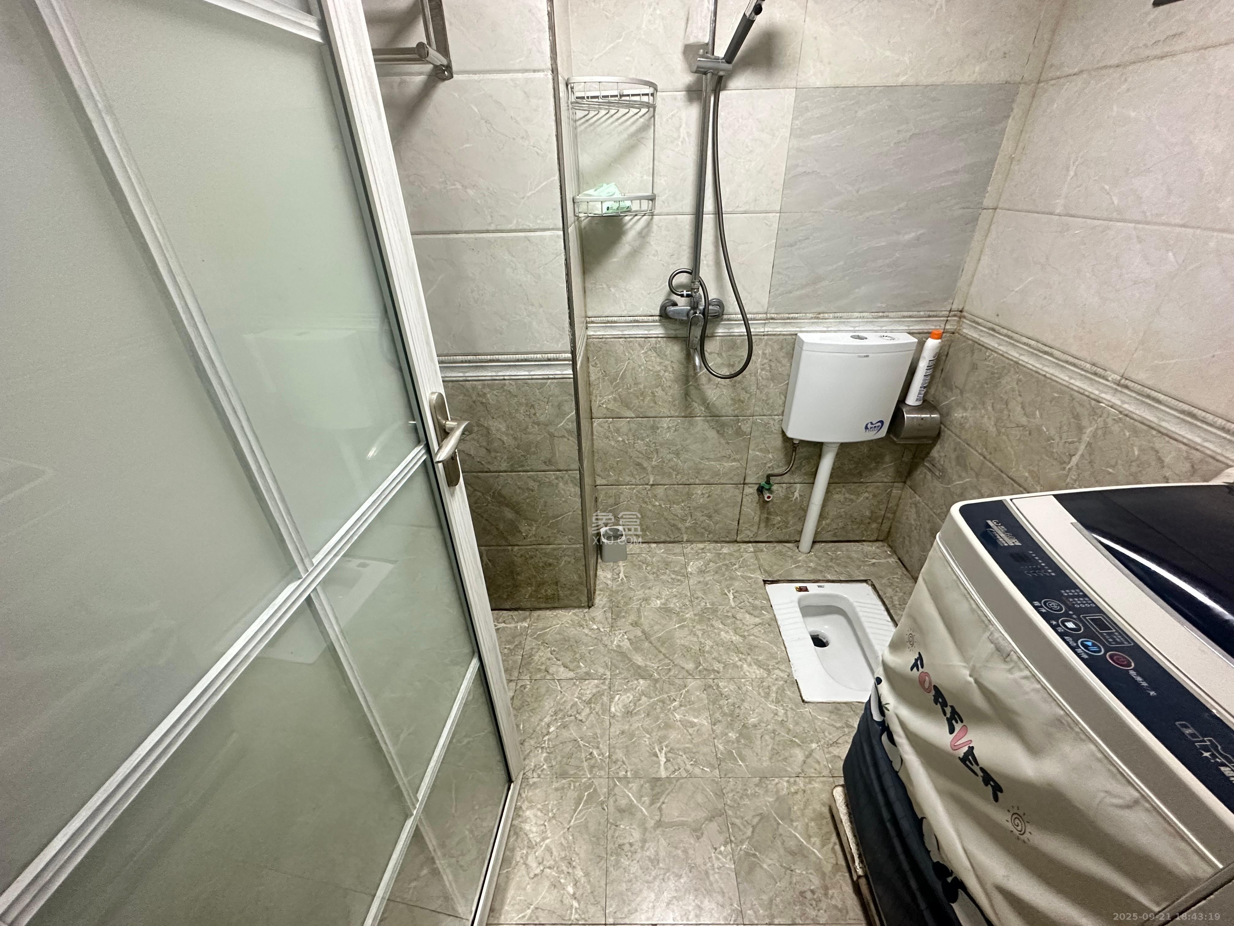 保利麓谷林语I区 1室1厅1卫 1400.0元/月 保利麓谷林语I区 1室1厅1卫 1400.0元/月室内图