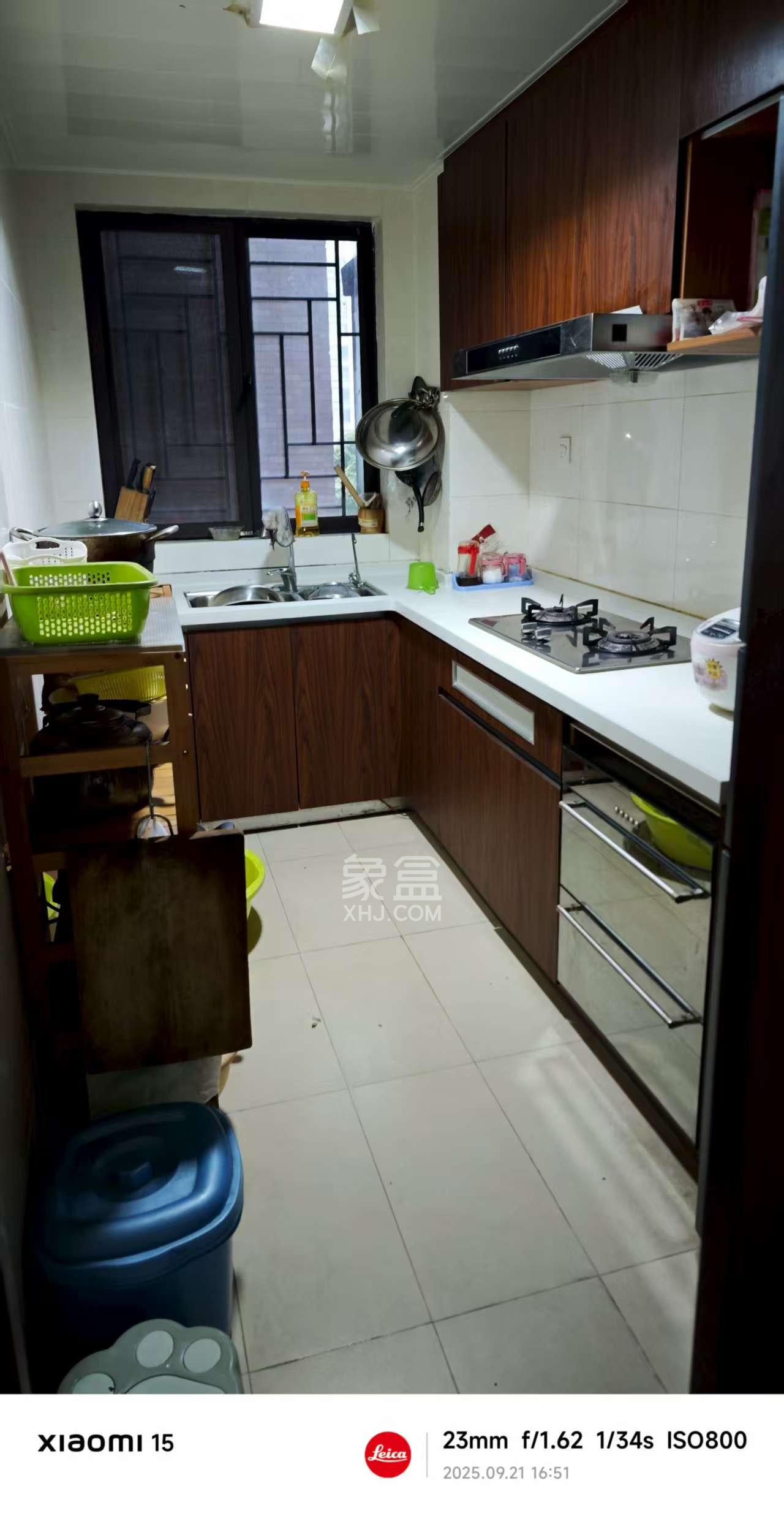 时代倾城一期  2室2厅1卫    2200.0元/月室内图