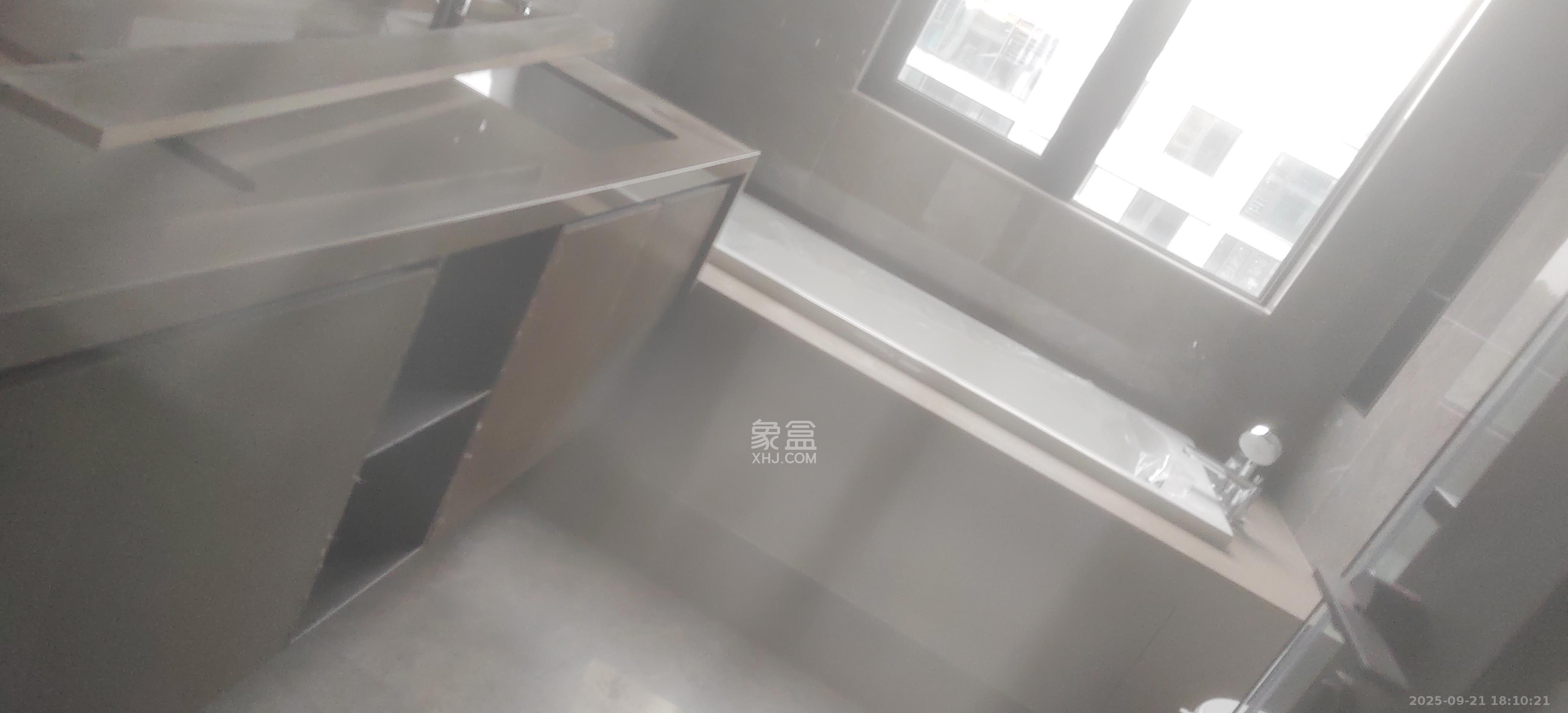 龙湖舜山府 4室2厅3卫 5600.0元/月 龙湖舜山府 4室2厅3卫 5600.0元/月室内图