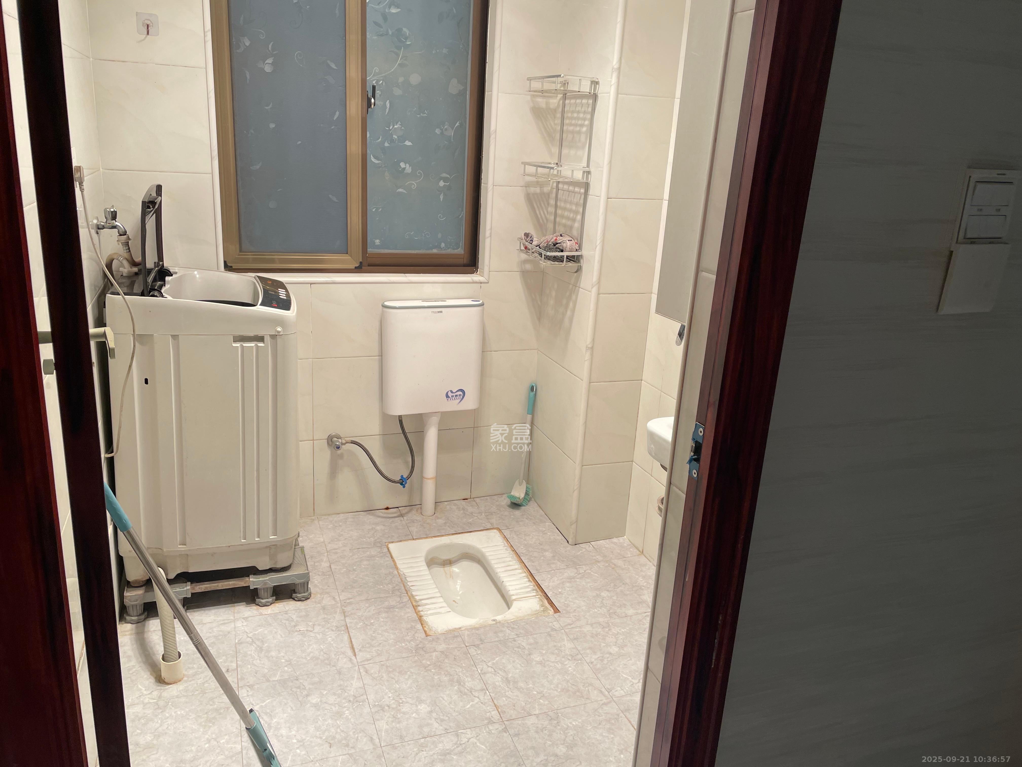 鄱阳佳郡  2室1厅1卫    2000.0元/月室内图