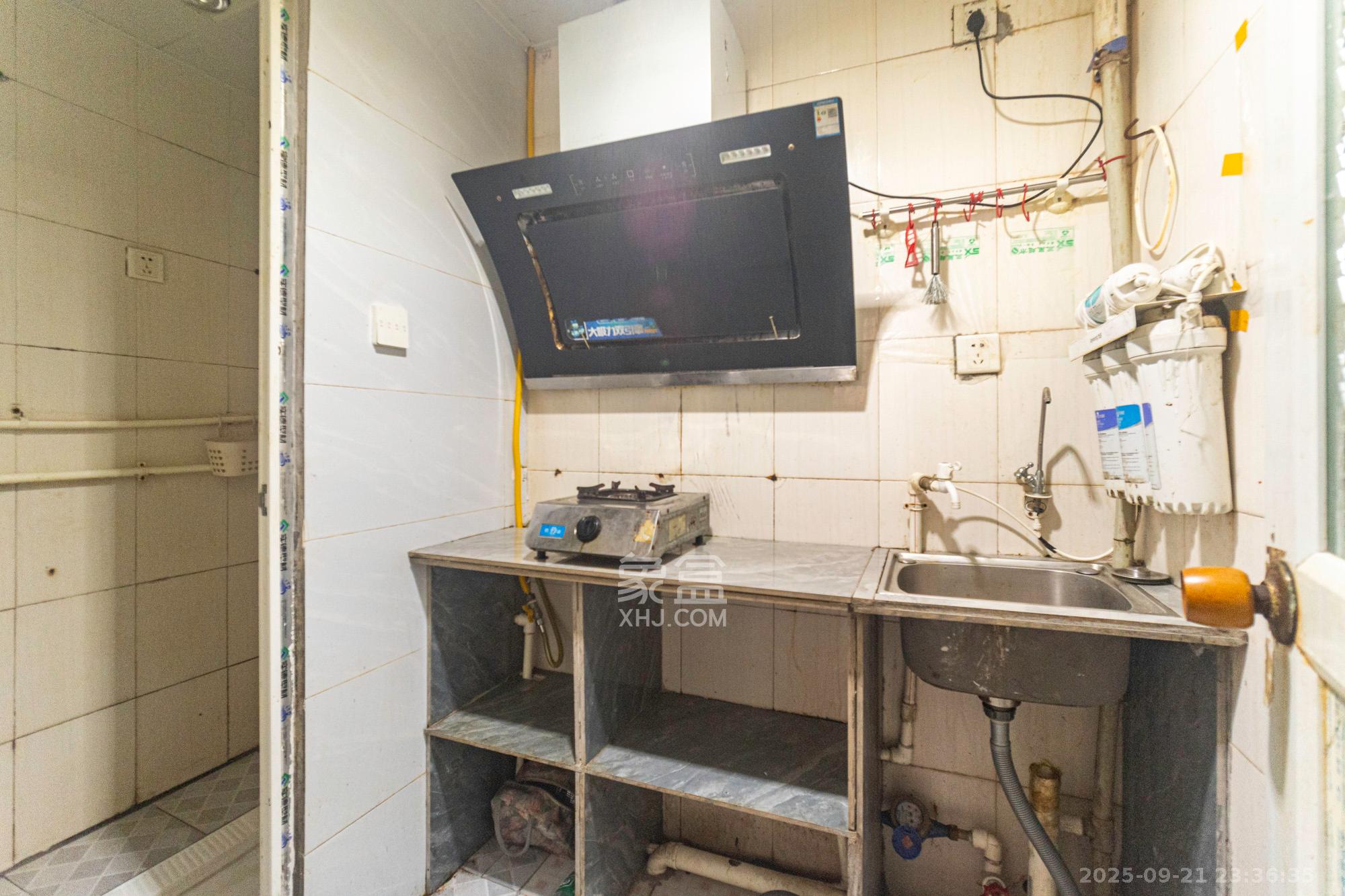 松雅安置小区 3室2厅1卫 36.8万 松雅安置小区 3室2厅1卫 36.8万厨房