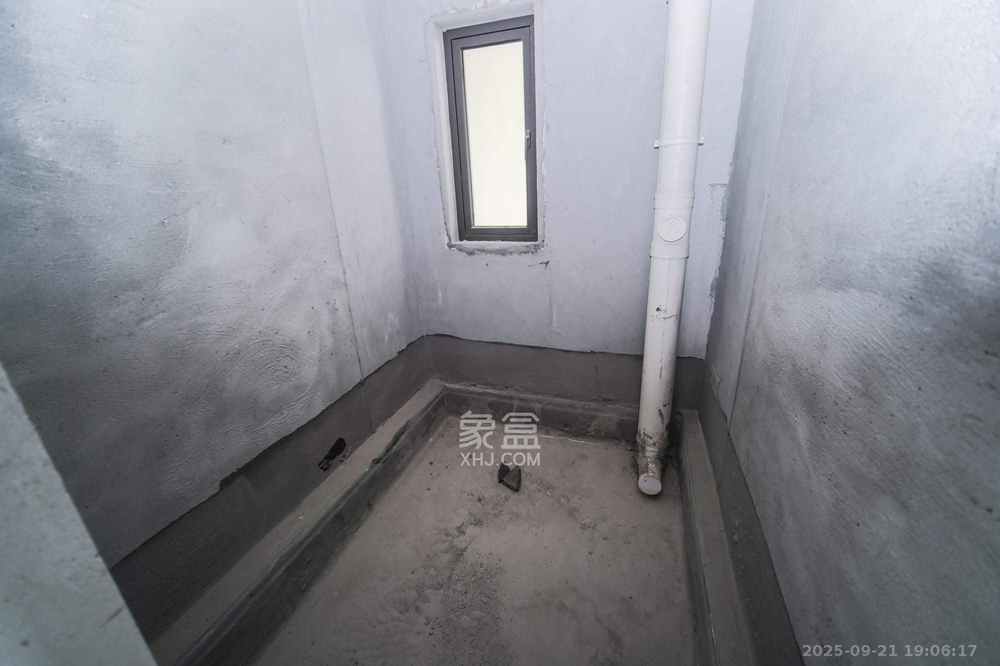 爱情公望府 3室2厅2卫 88.8万 爱情公望府 3室2厅2卫 88.8万卫生间