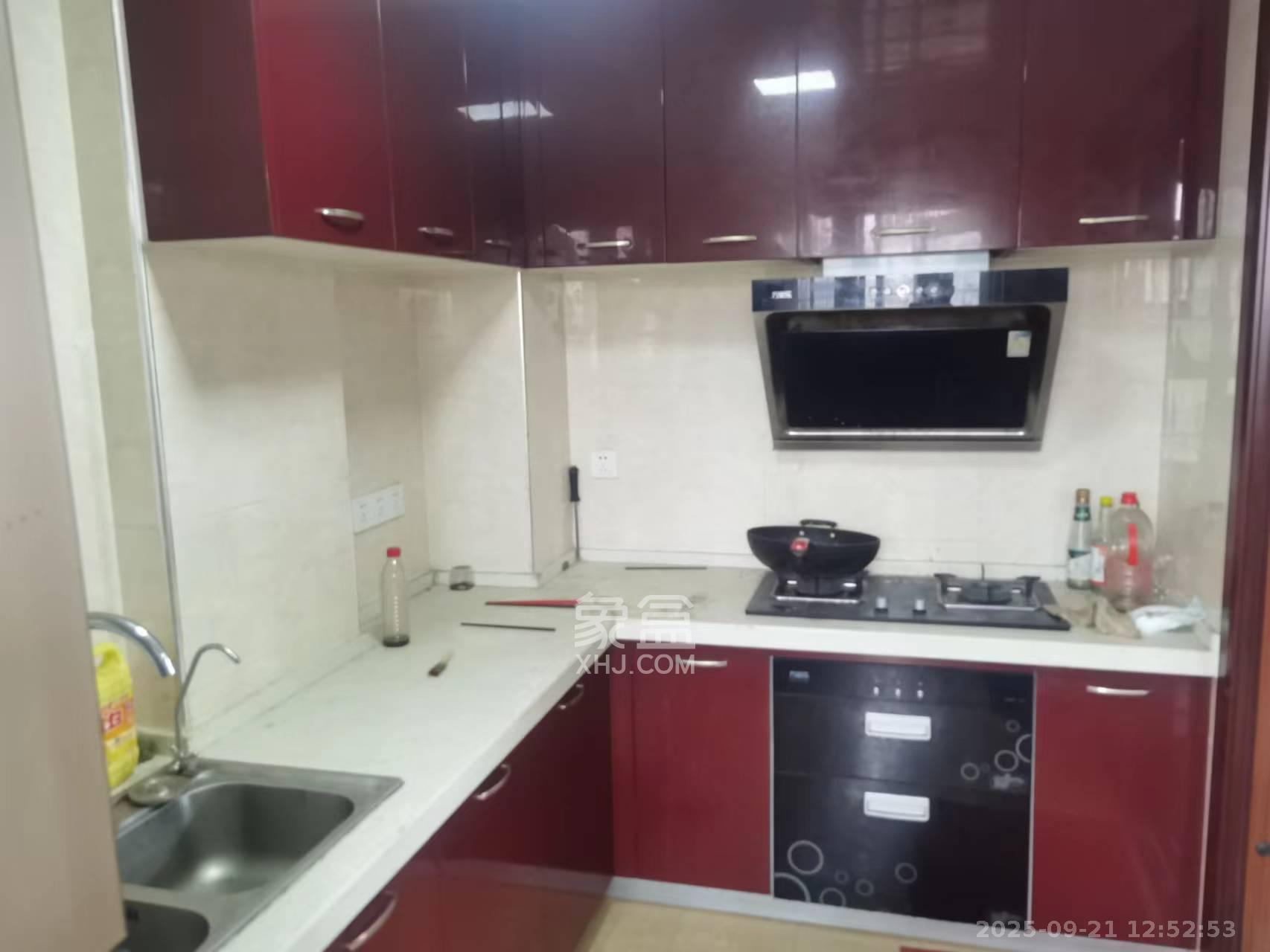 山水印象(愿景想山) 3室2厅1卫 1300.0元/月 山水印象(愿景想山) 3室2厅1卫 1300.0元/月室内图