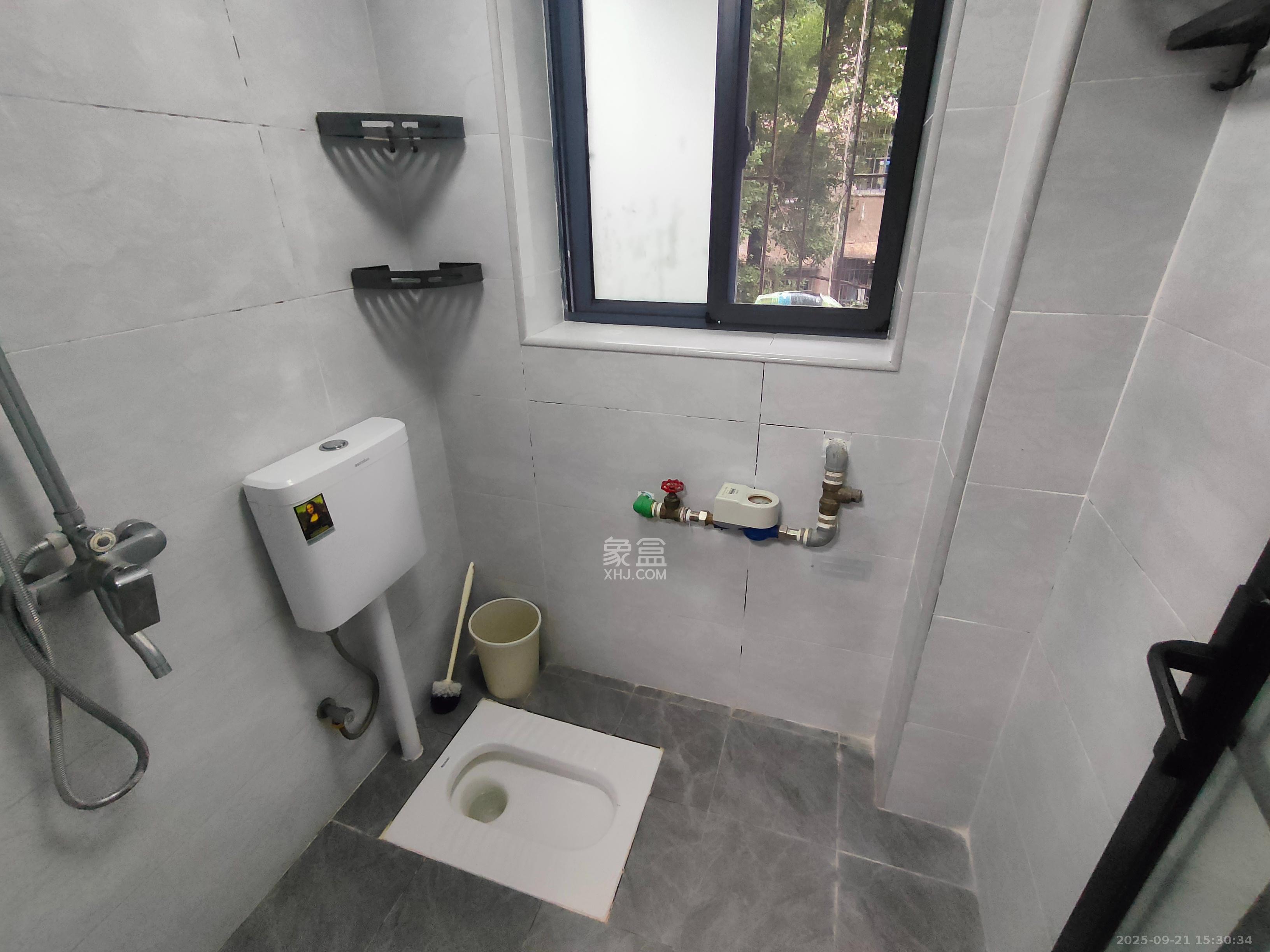 中建五局信和苑二区 2室2厅1卫 1500.0元/月 中建五局信和苑二区 2室2厅1卫 1500.0元/月室内图