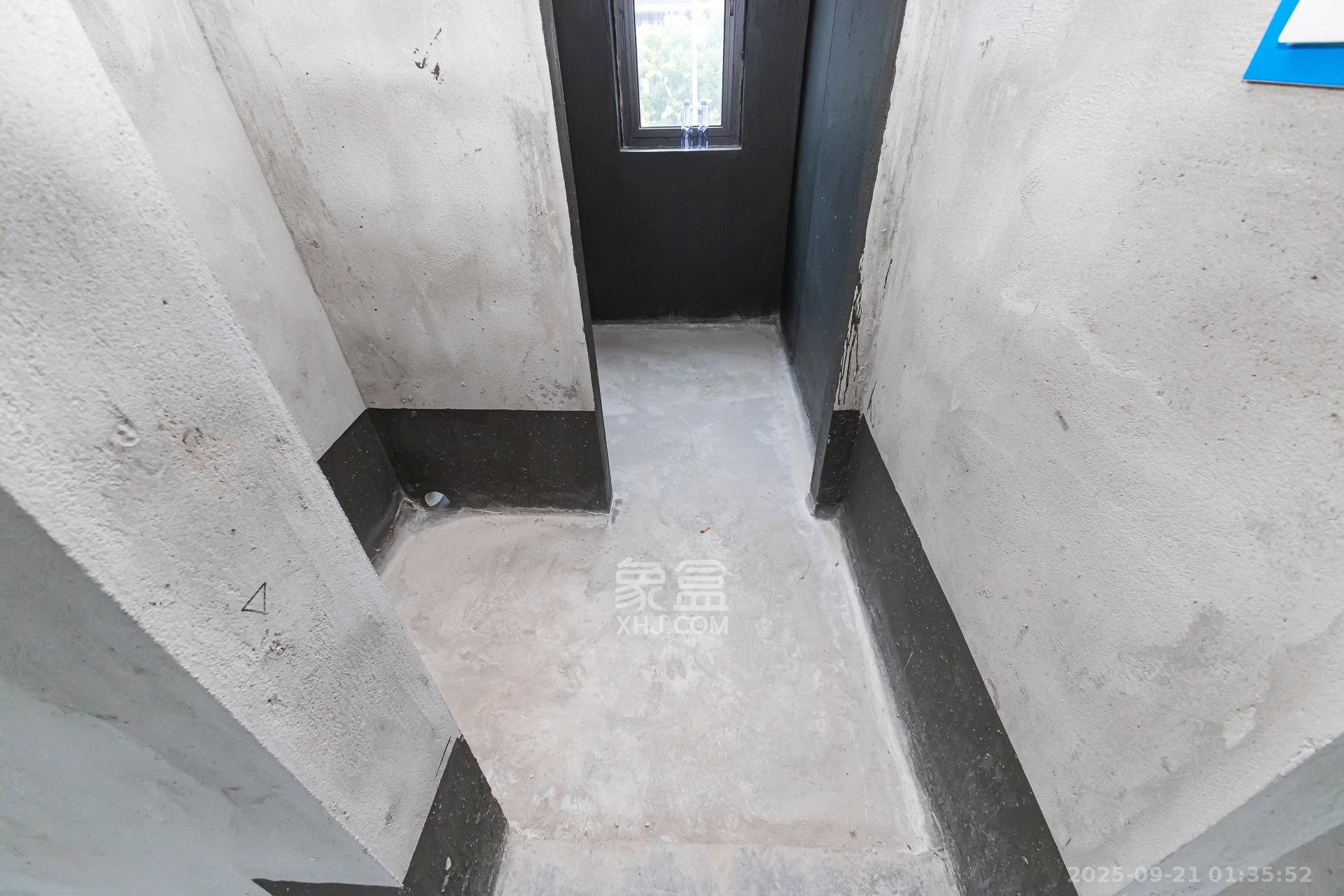 时代建发和著  4室2厅2卫   310.00万卫生间