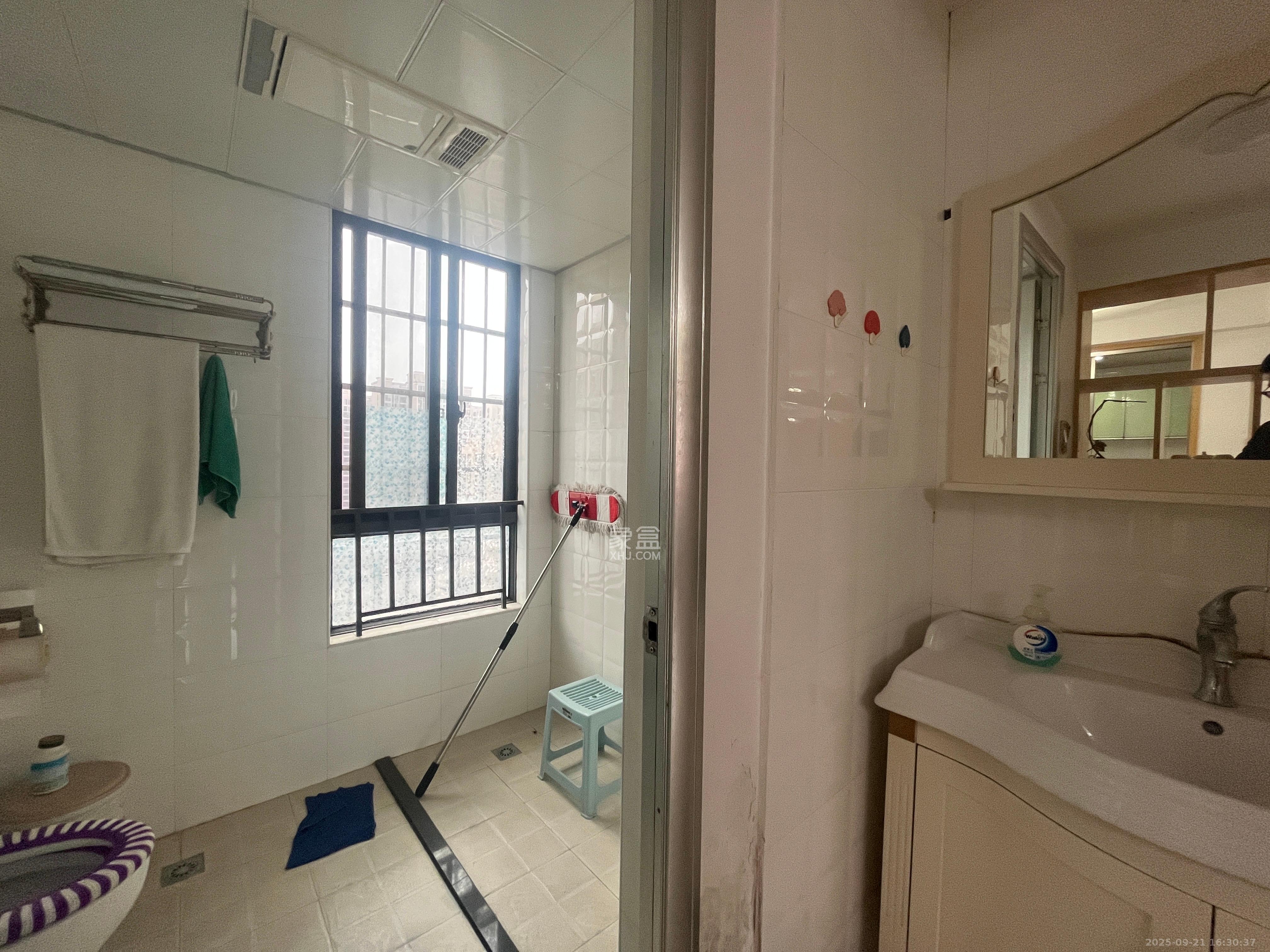 华润凤凰城二期 2室2厅1卫 2000.0元/月 华润凤凰城二期 2室2厅1卫 2000.0元/月室内图