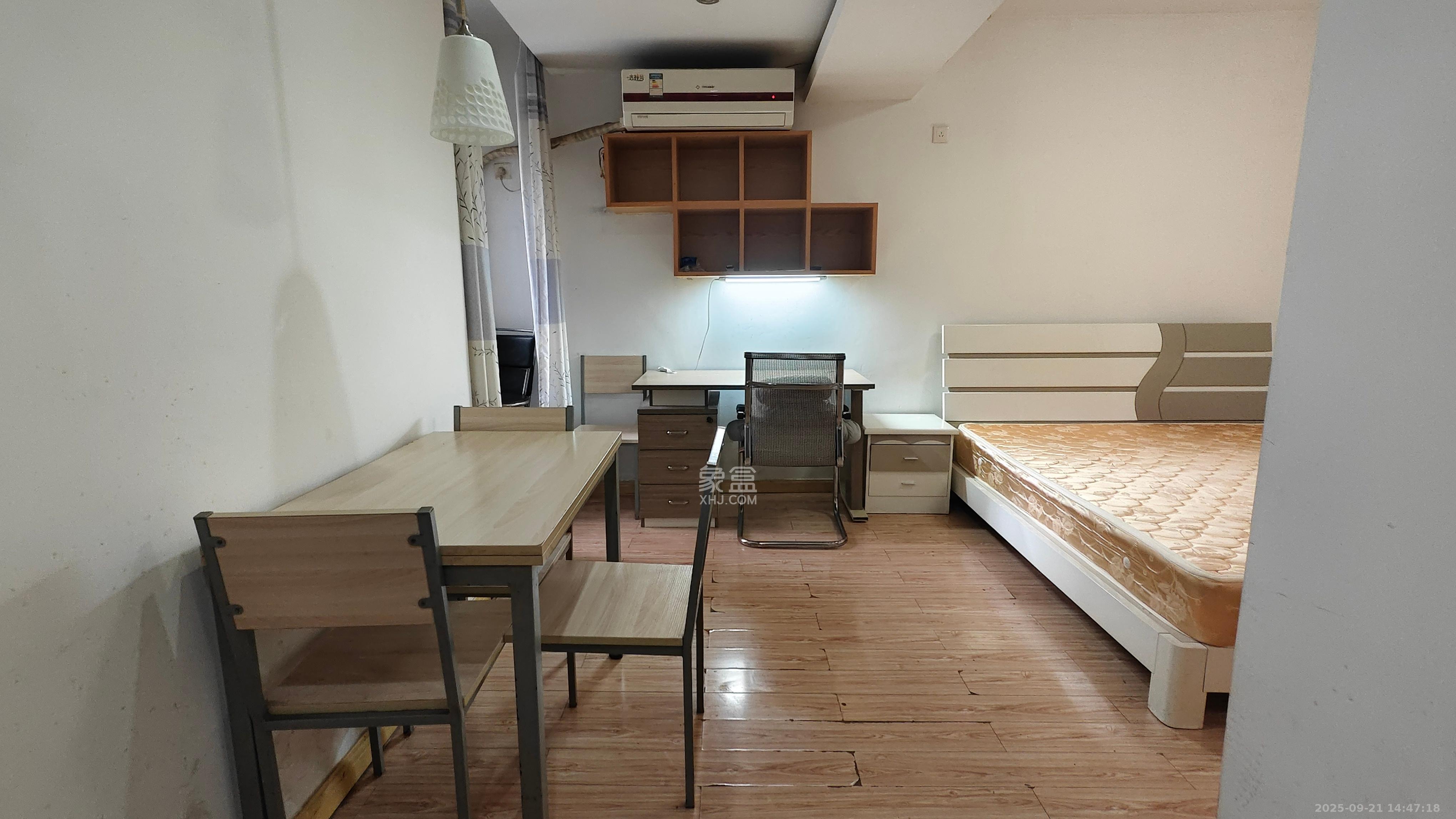 鹏程世家  1室1厅1卫    2000.0元/月室内图