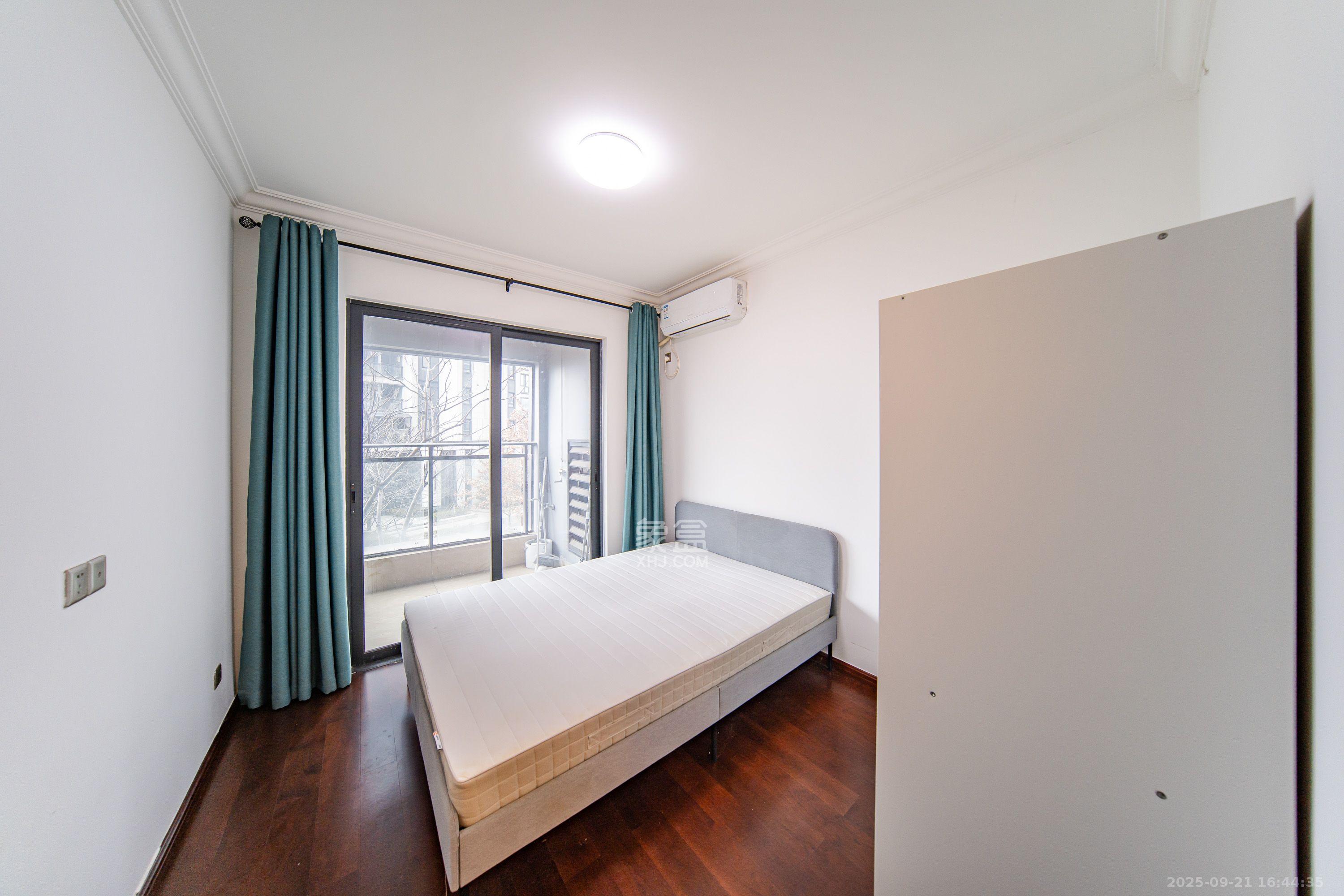 中海阅江府  3室2厅2卫    4300.0元/月室内图