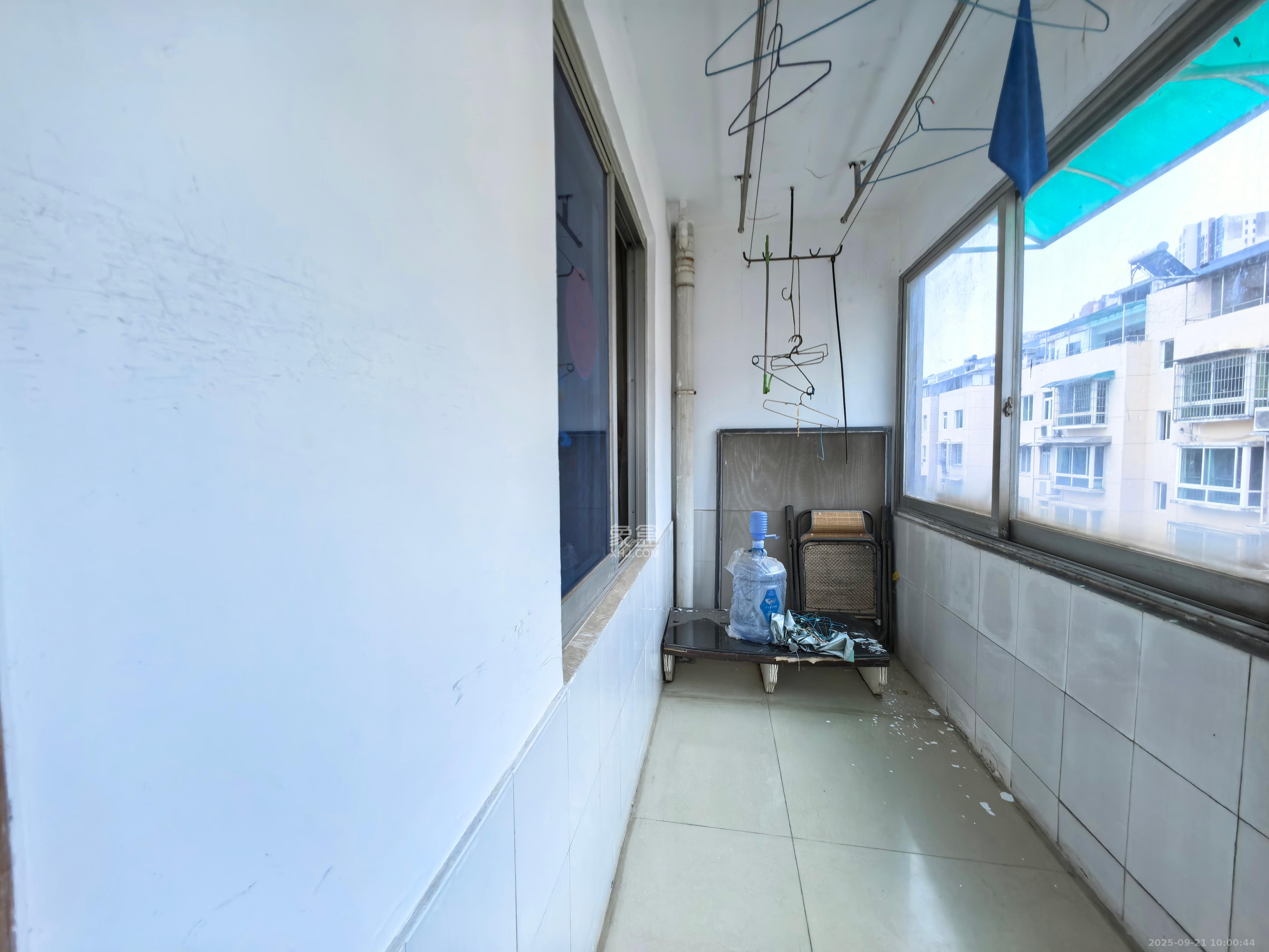 咸嘉花园 3室2厅2卫 1500.0元/月 咸嘉花园 3室2厅2卫 1500.0元/月室内图