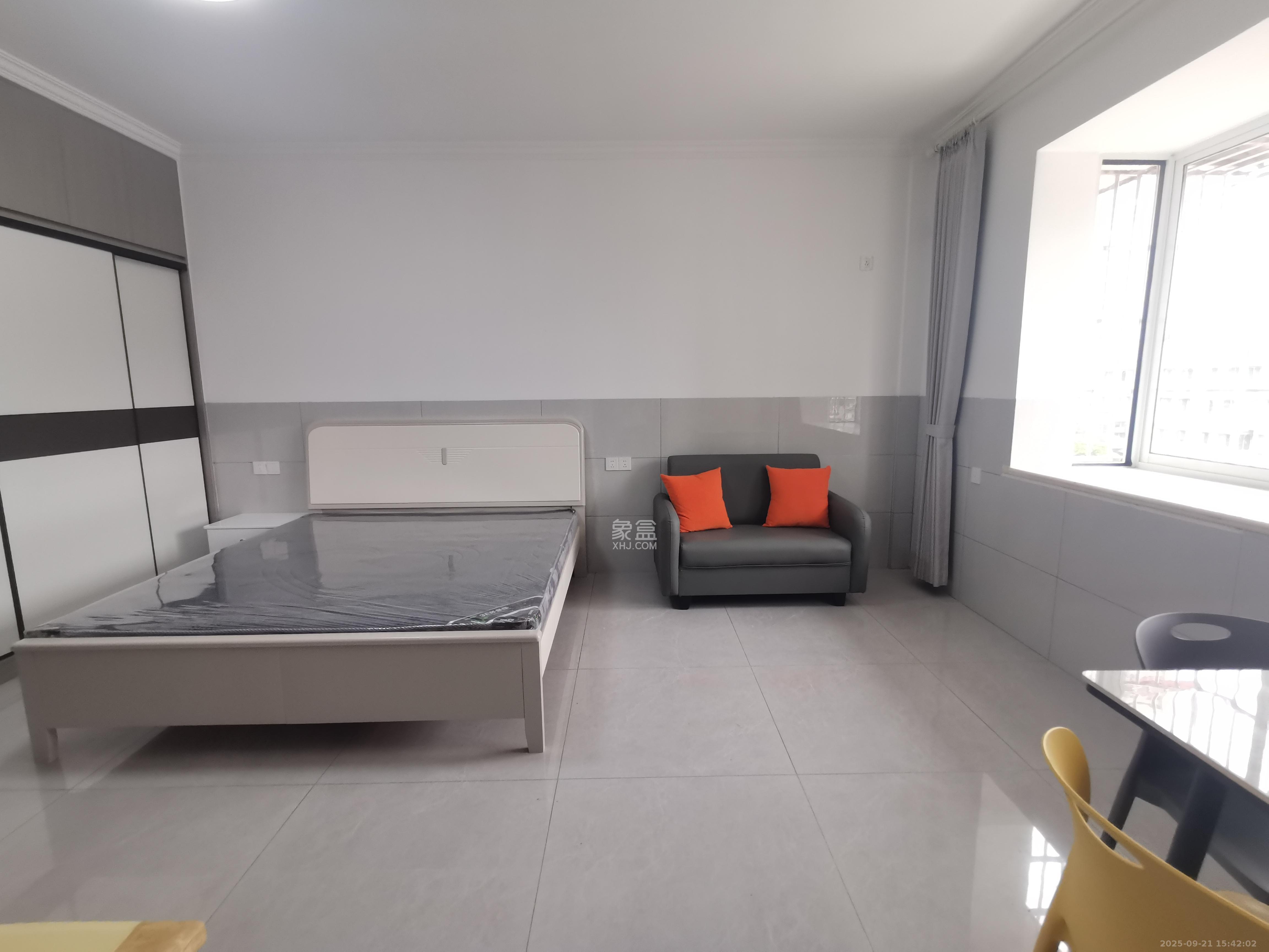 五一新村安置小区(永定社区、永兴社区、永祥社区)  1室0厅0卫    1400.0元/月 五一新村安置小区(永定社区、永兴社区、永祥社区)  1室0厅0卫    1400.0元/月室内图