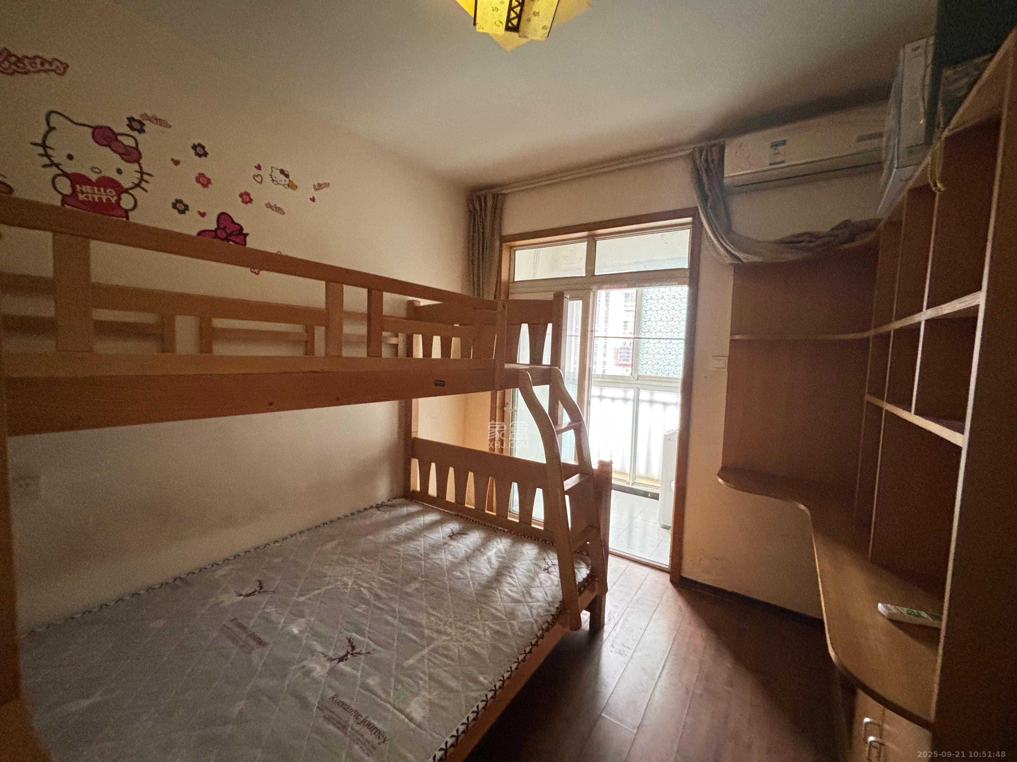一品东庭  2室2厅1卫   2200.00元/月室内图