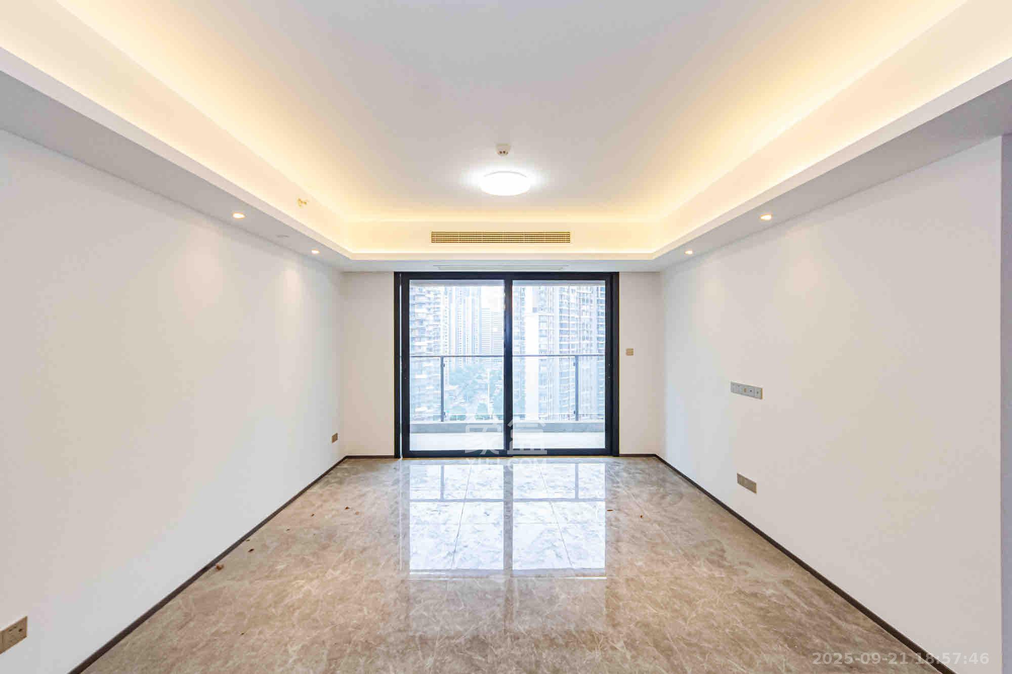 北辰瀚江府 3室2厅2卫 8000.0元/月 北辰瀚江府 3室2厅2卫 8000.0元/月室内图