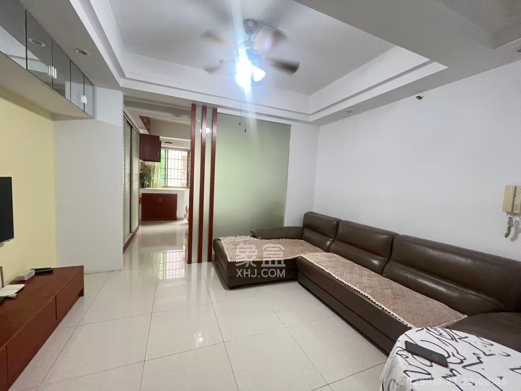 上城星座  1室1厅1卫    2400.0元/月 上城星座  1室1厅1卫    2400.0元/月