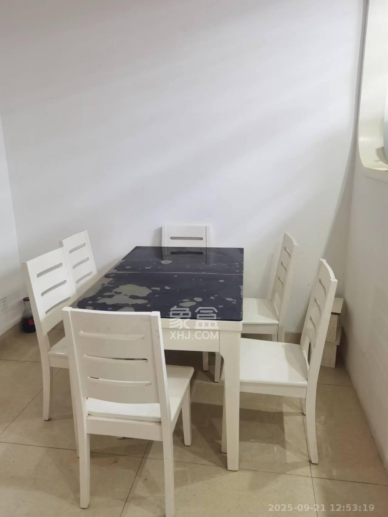 山水印象(愿景想山) 3室2厅1卫 1300.0元/月 山水印象(愿景想山) 3室2厅1卫 1300.0元/月室内图