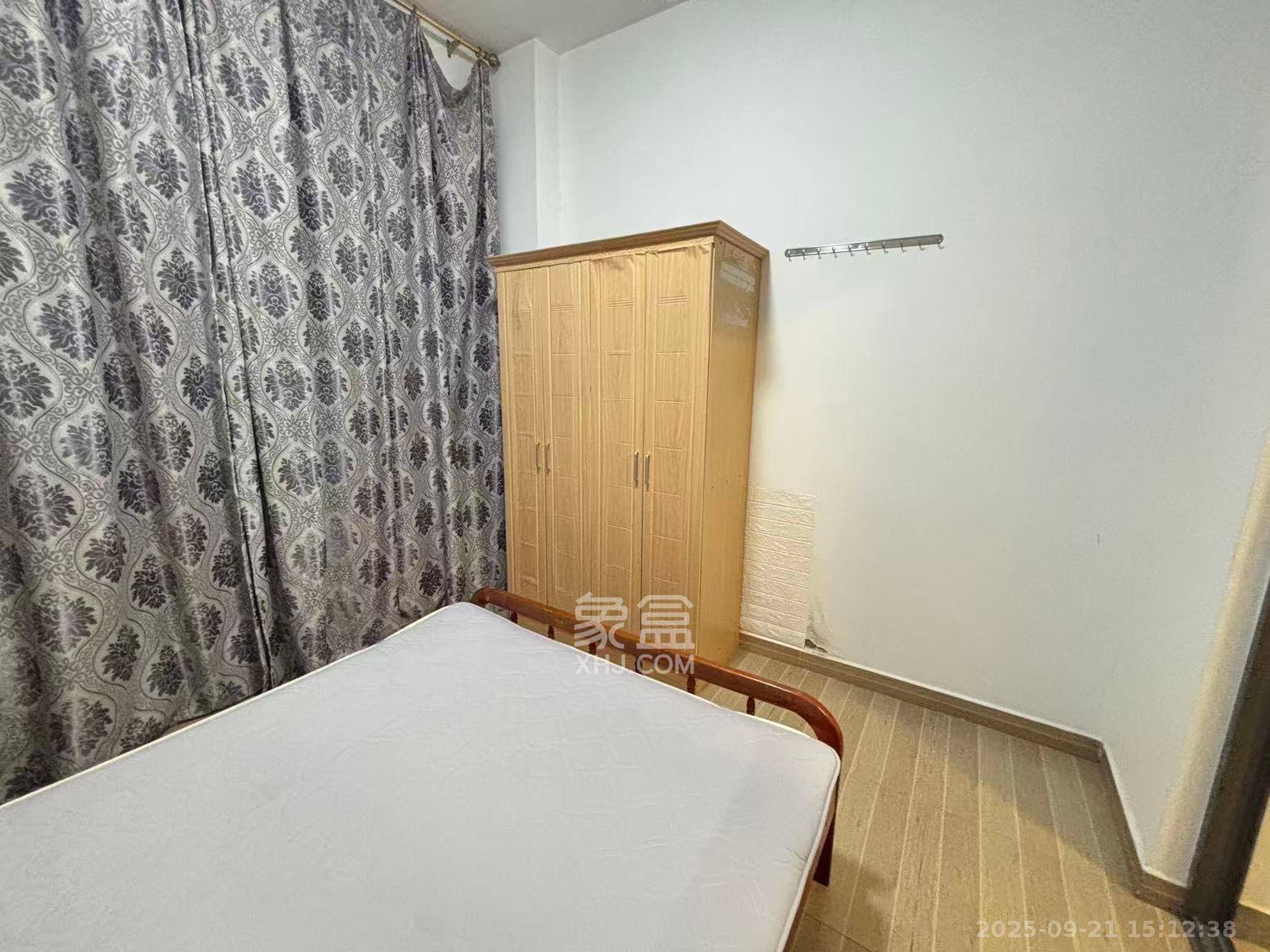 鑫远湘府逸园  1室1厅1卫    1400.0元/月室内图