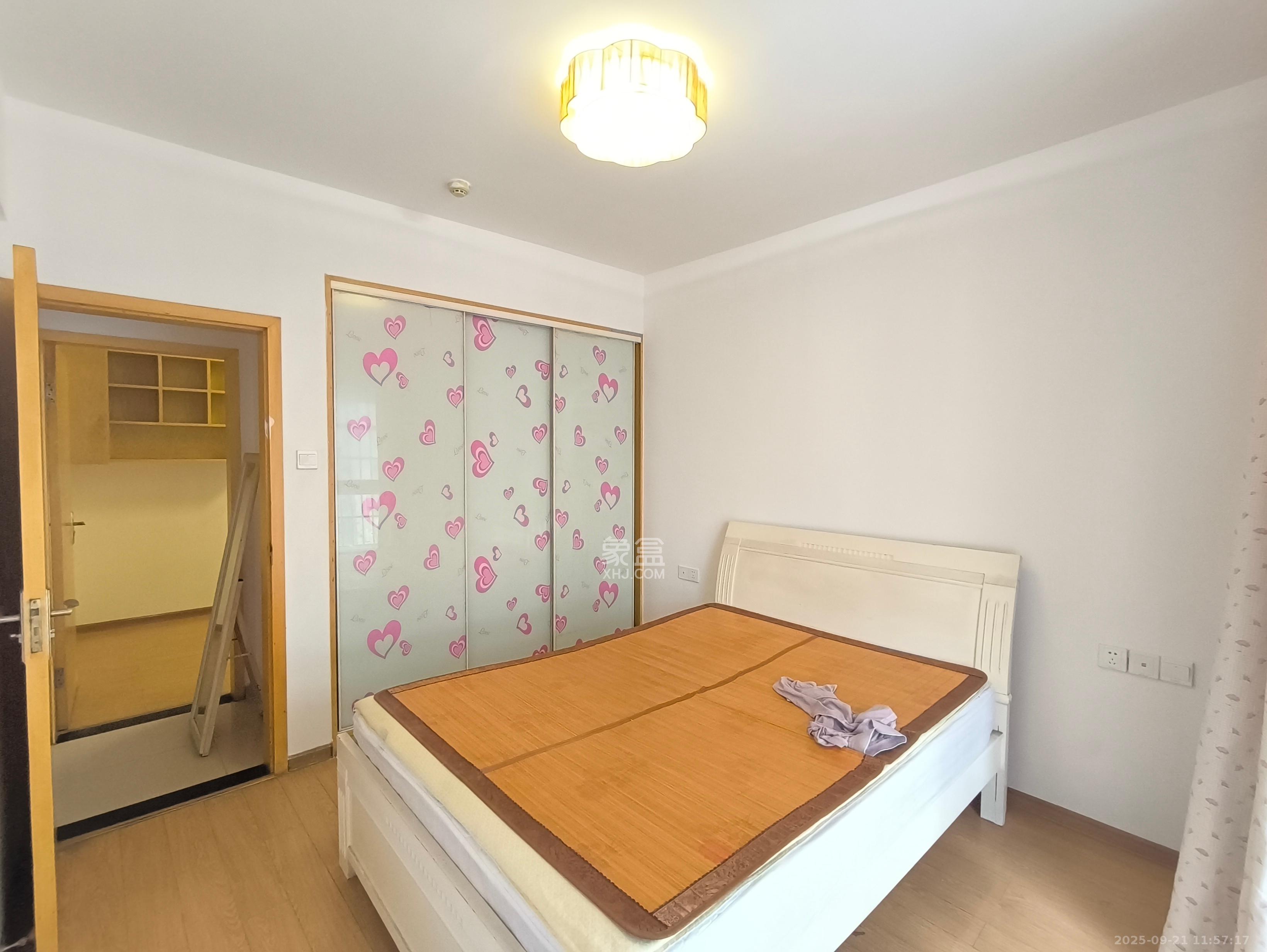 伍家岭生活广场  1室0厅0卫    2300.0元/月室内图