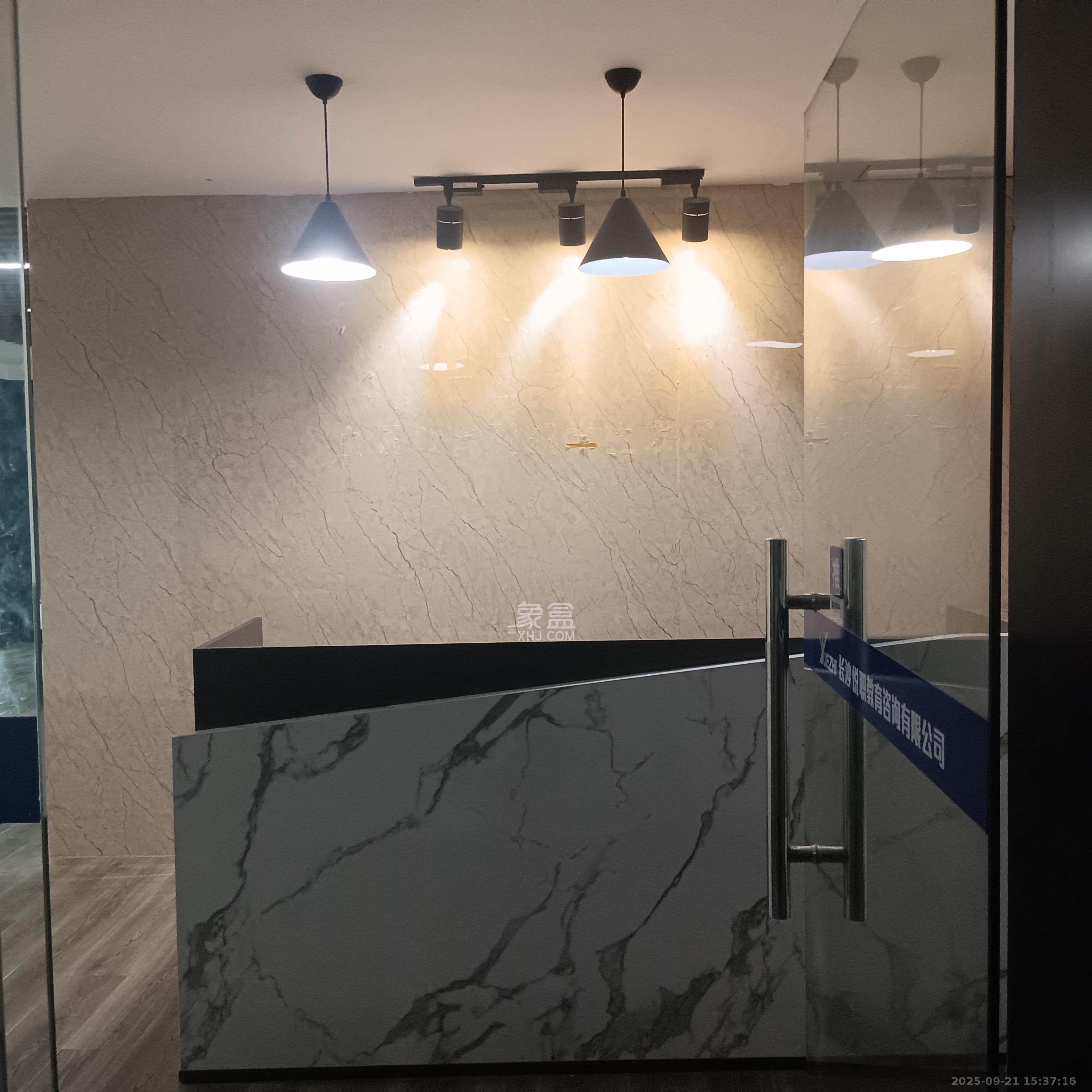 佳天国际新城 3室1厅1卫 9000.0元/月 佳天国际新城 3室1厅1卫 9000.0元/月室内图