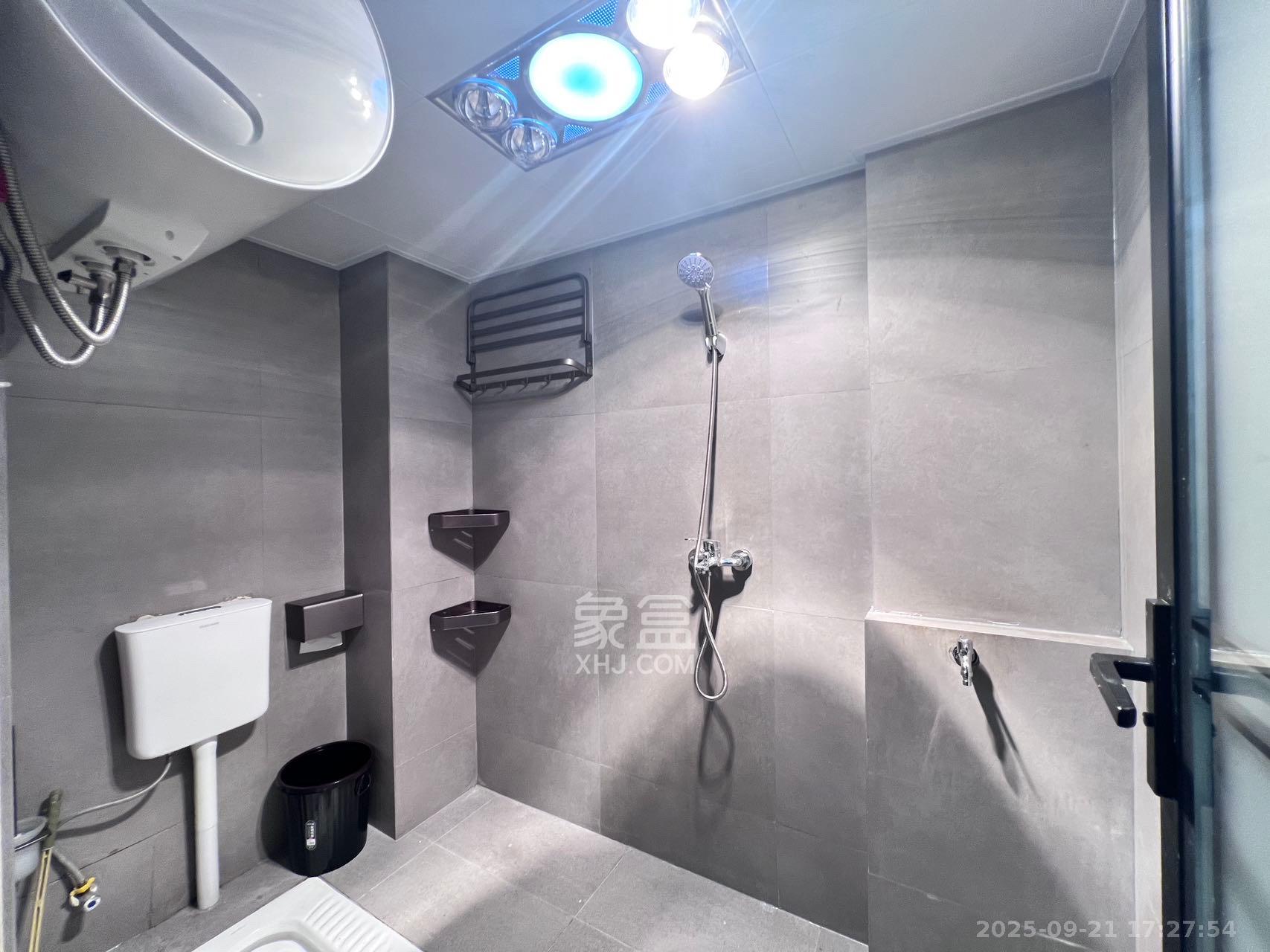 裕天国际商汇中心 1室1厅1卫 1600.0元/月 裕天国际商汇中心 1室1厅1卫 1600.0元/月室内图