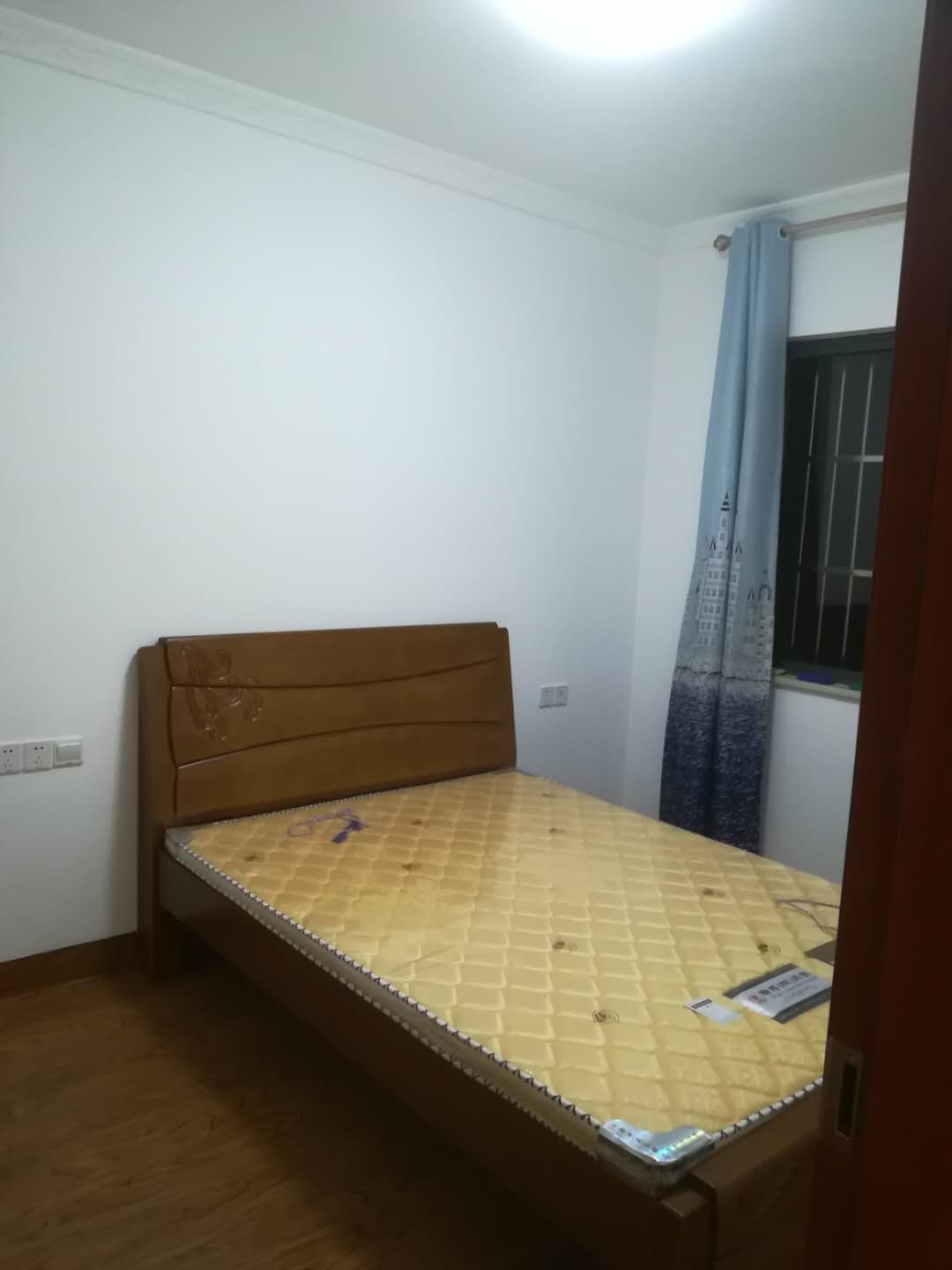 枫林雅郡 2室2厅1卫 128.0万 枫林雅郡 2室2厅1卫 128.0万卧室