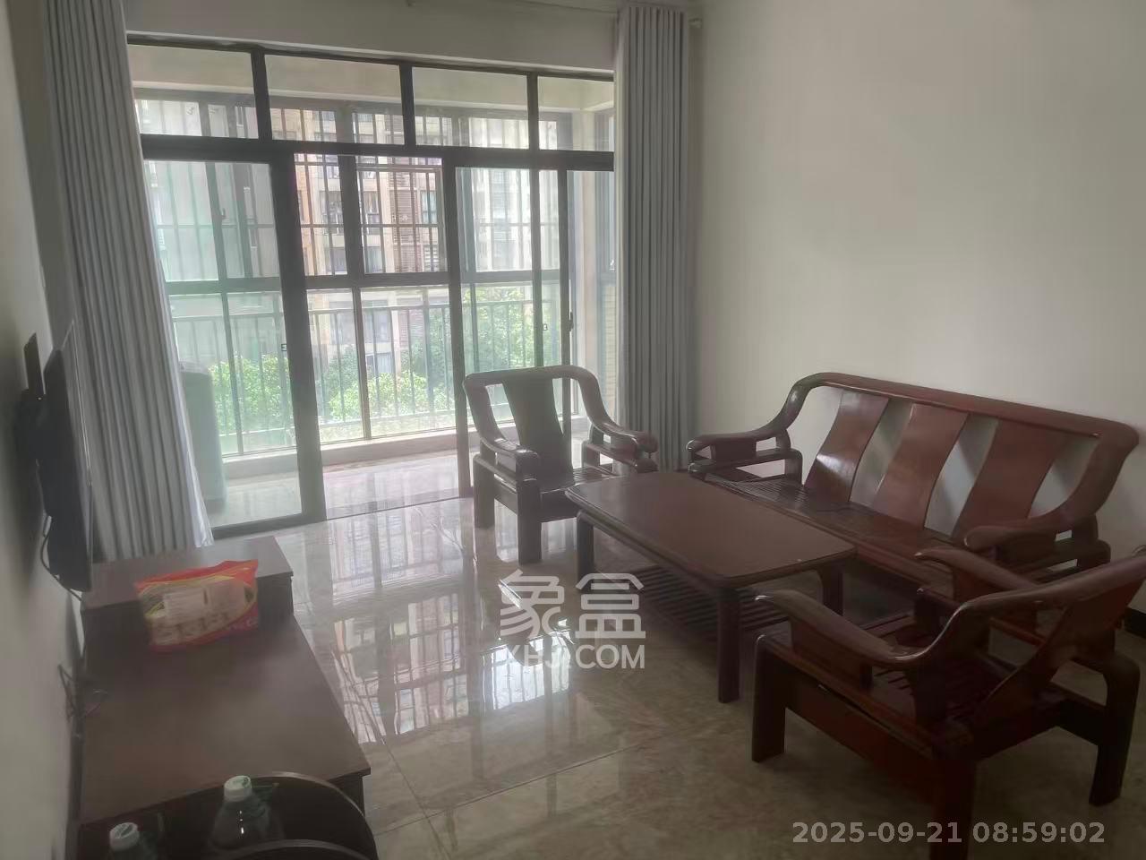 香芙嘉园(广铁湘府嘉园)  1室2厅1卫    2000.0元/月 香芙嘉园(广铁湘府嘉园)  1室2厅1卫    2000.0元/月