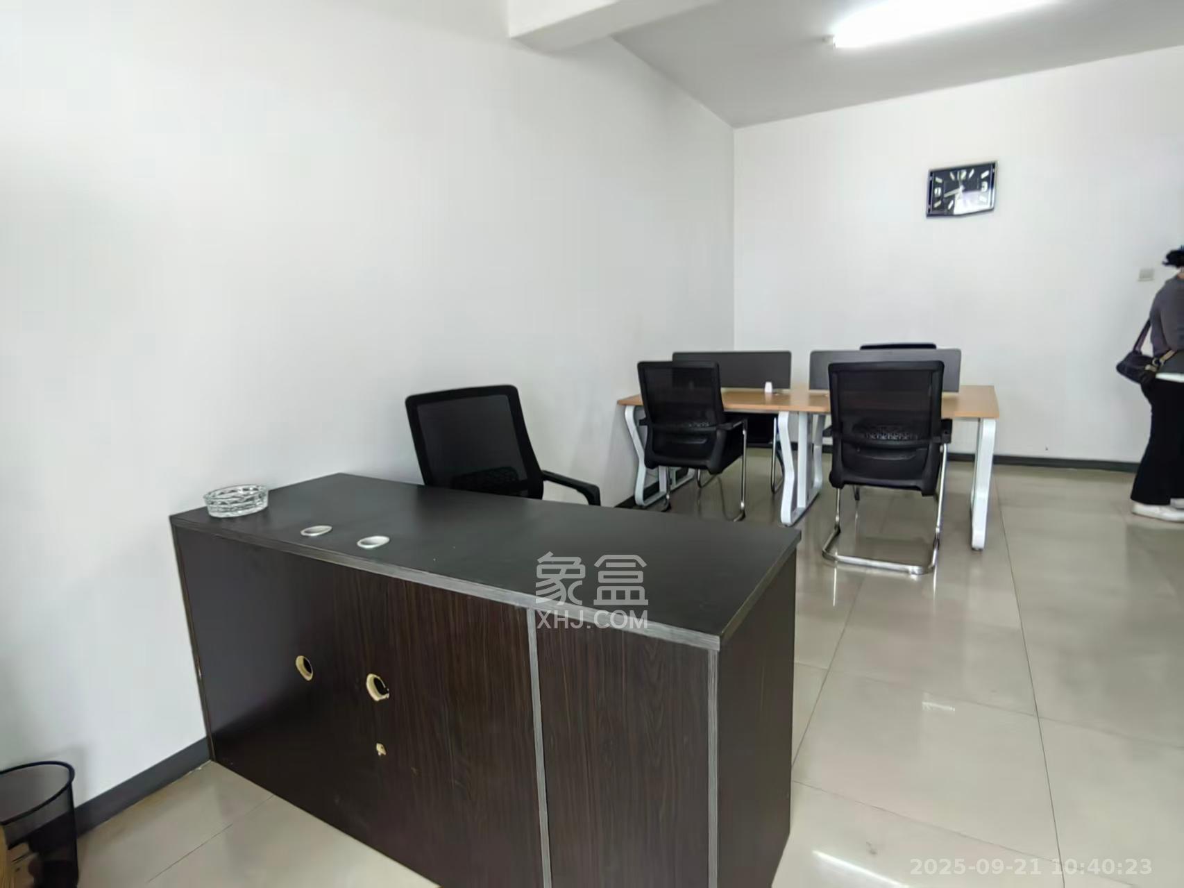 都市阳光大厦 1室1厅1卫 1450.0元/月 都市阳光大厦 1室1厅1卫 1450.0元/月室内图