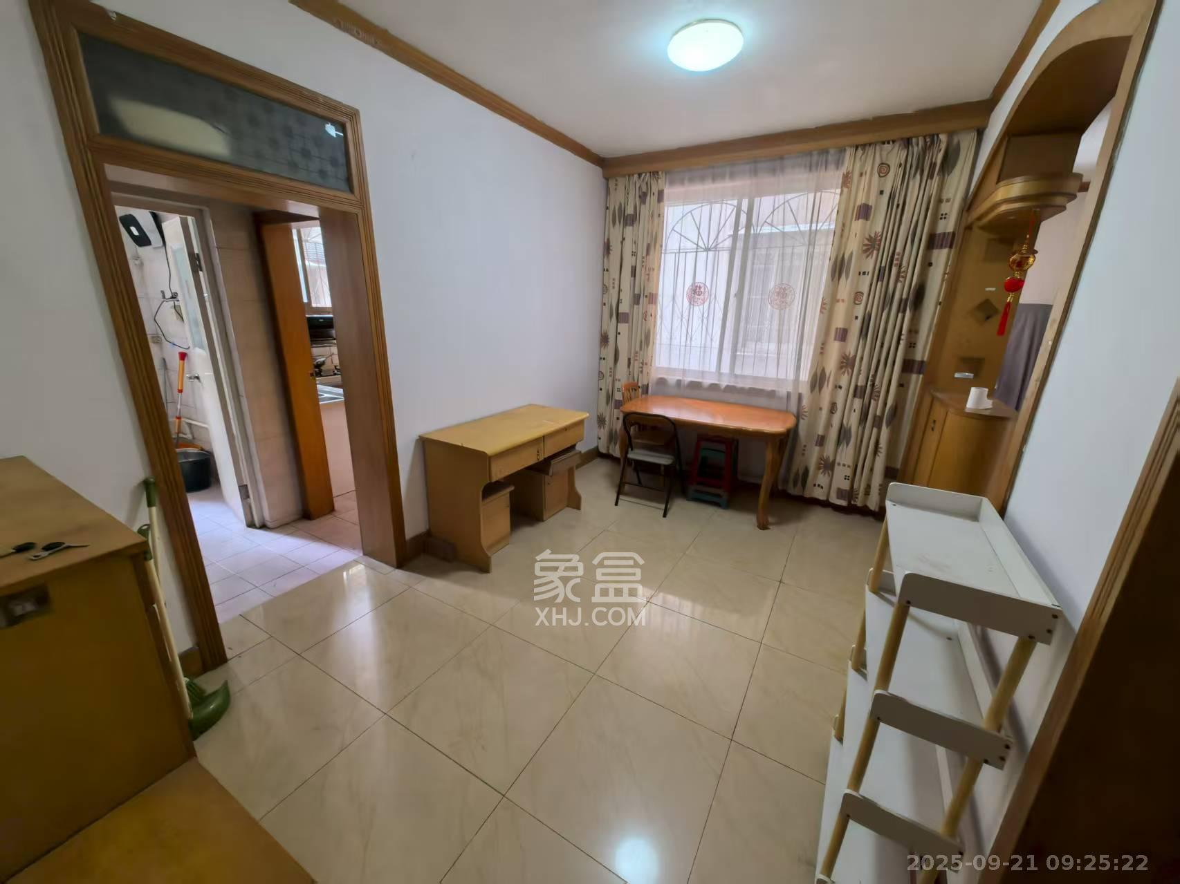 金科园  3室2厅1卫    2200.0元/月 金科园  3室2厅1卫    2200.0元/月室内图