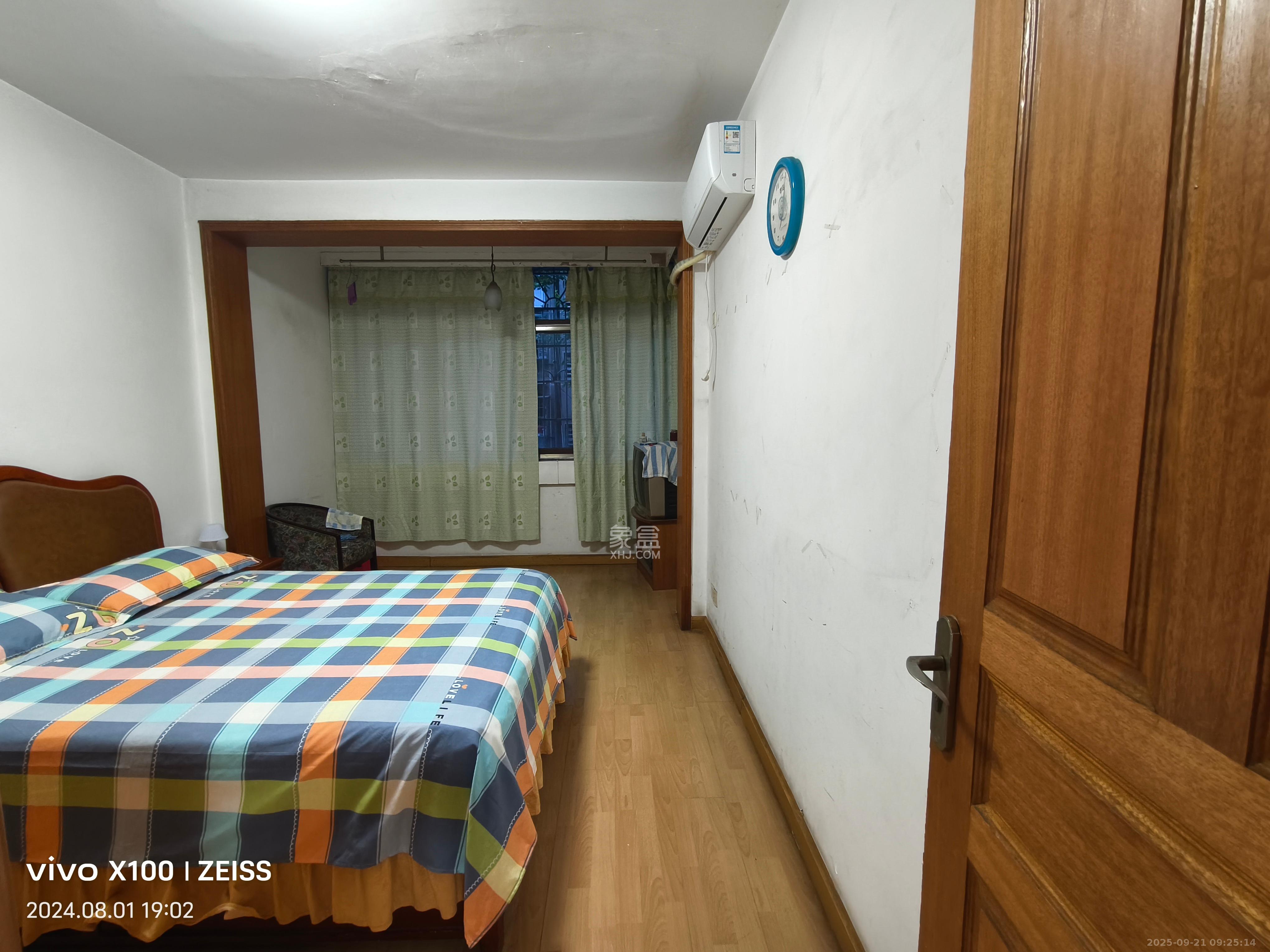 红旗区三片 2室1厅1卫 1400.0元/月 红旗区三片 2室1厅1卫 1400.0元/月室内图