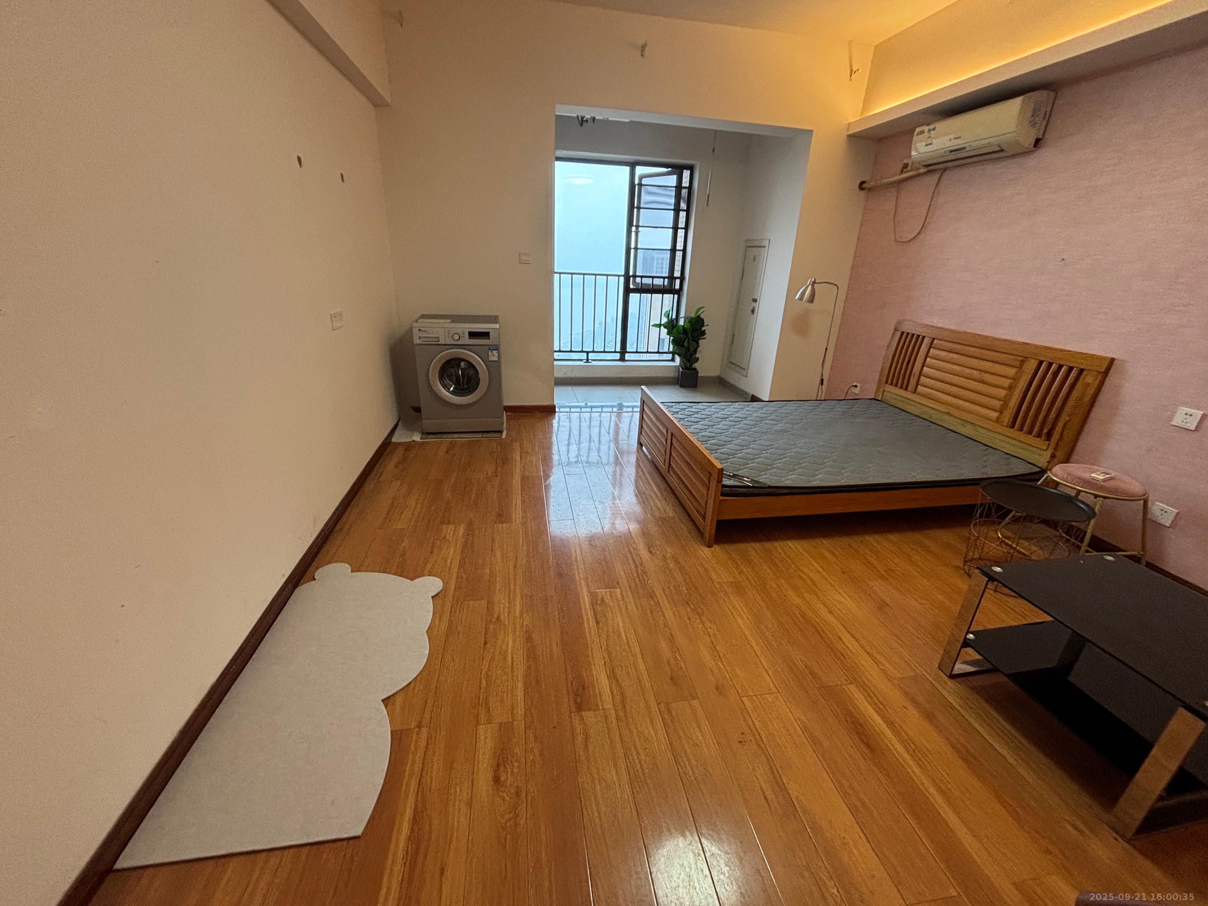 中泰财富湘江 1室1厅1卫 1200.0元/月 中泰财富湘江 1室1厅1卫 1200.0元/月室内图