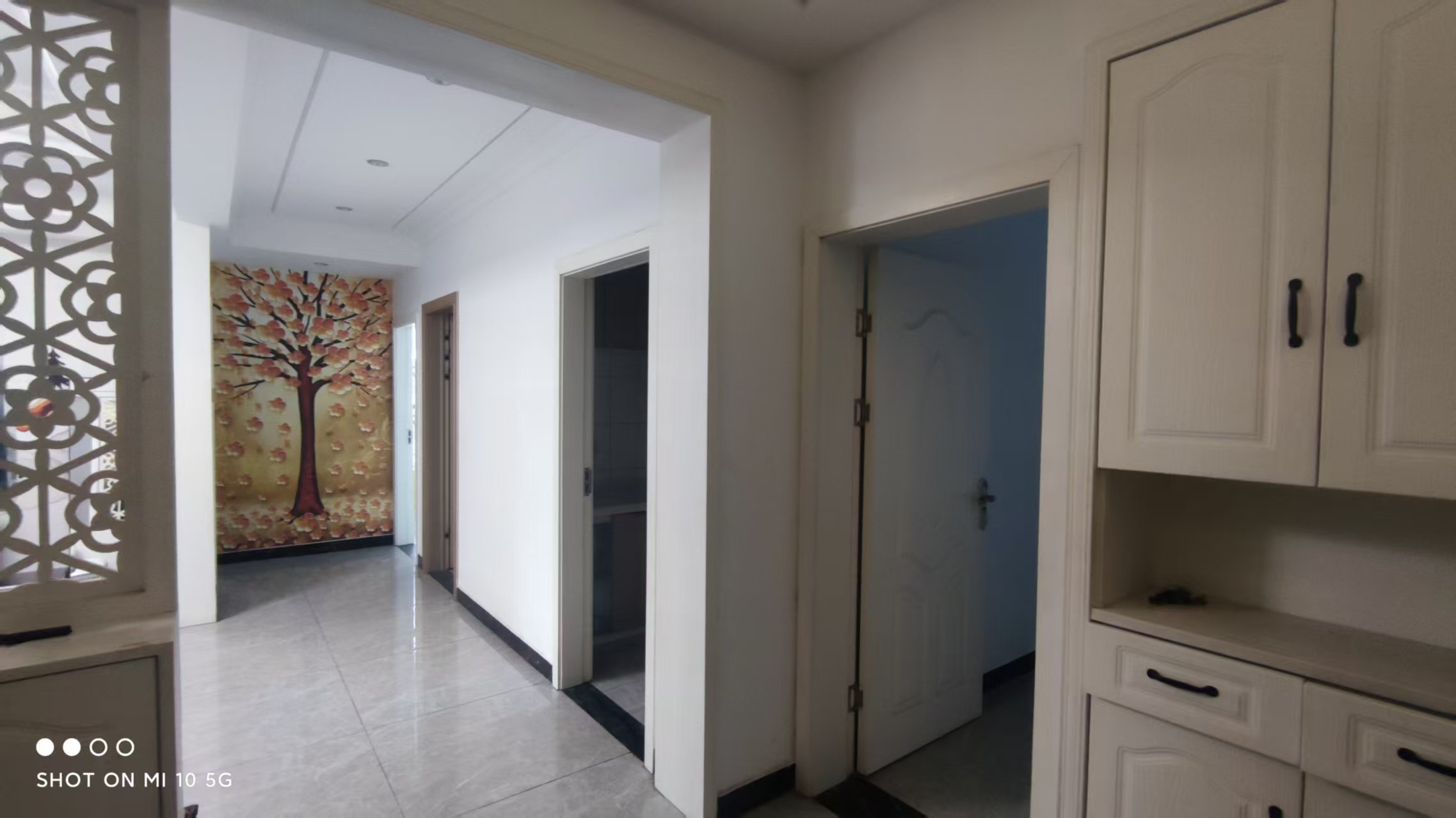 山水华庭  4室2厅2卫    1600.0元/月室内图