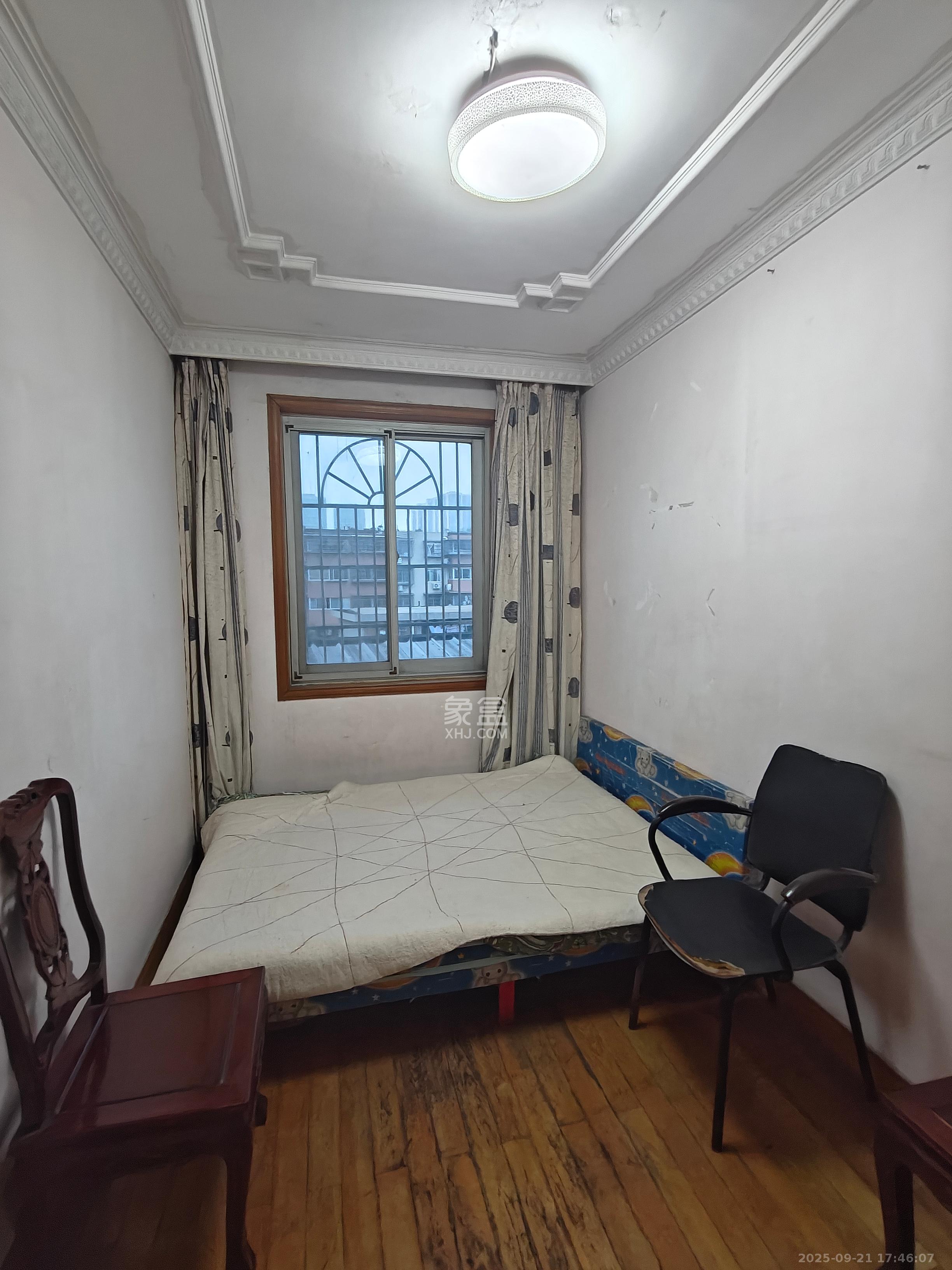 兴通园公寓  2室1厅1卫    1200.0元/月室内图