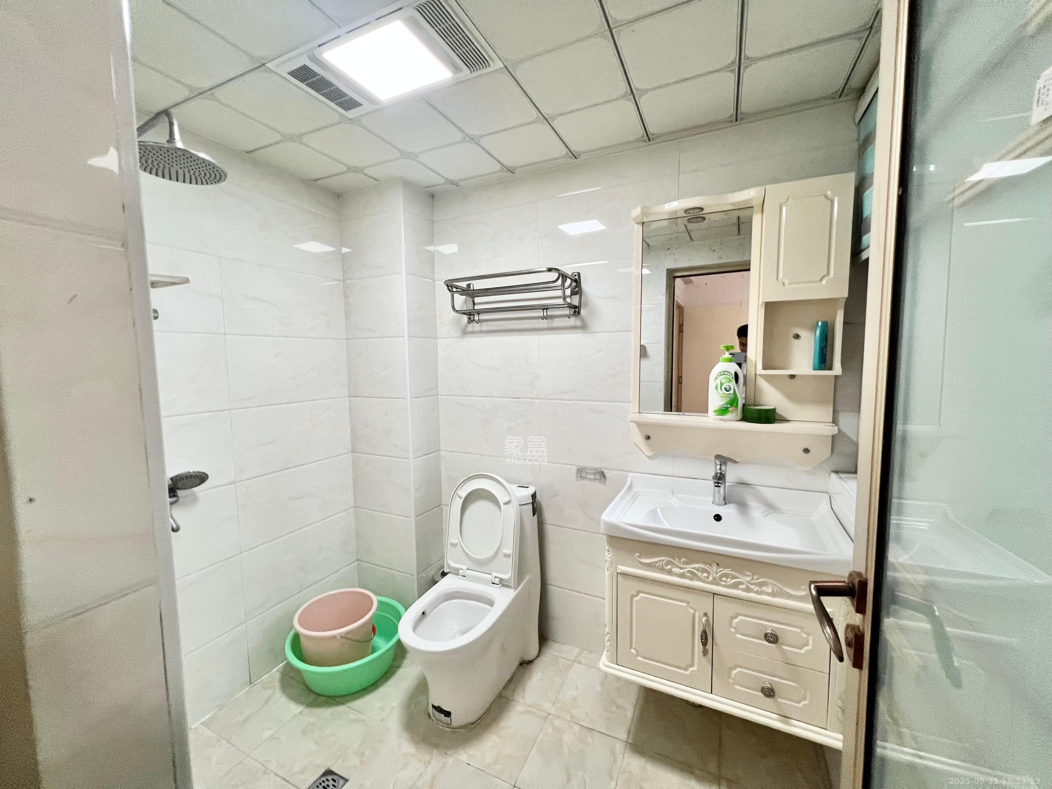 富兴嘉城（富兴汇中央）  3室2厅2卫    2500.0元/月室内图