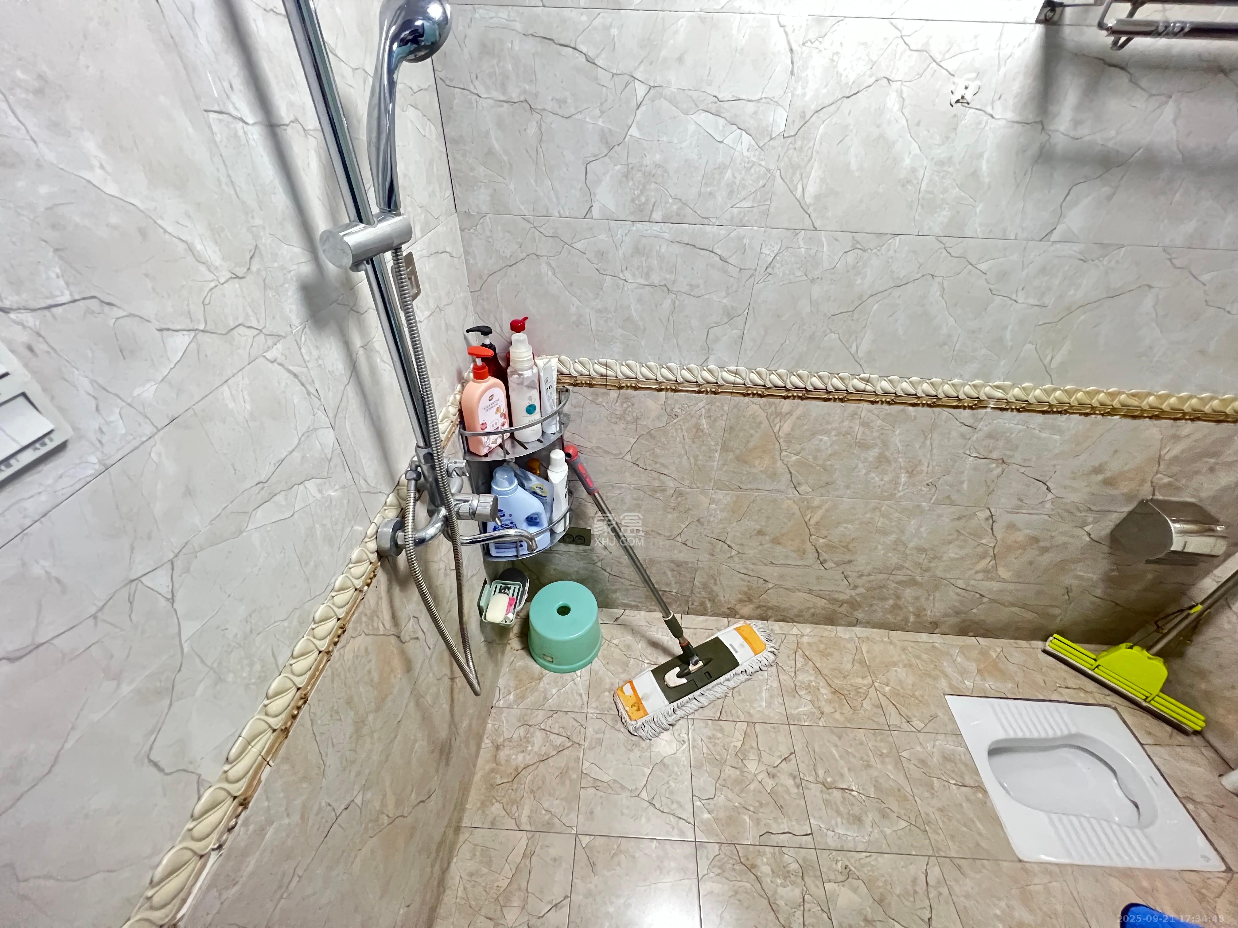 万科魅力之城  3室2厅1卫    2400.0元/月 万科魅力之城  3室2厅1卫    2400.0元/月室内图