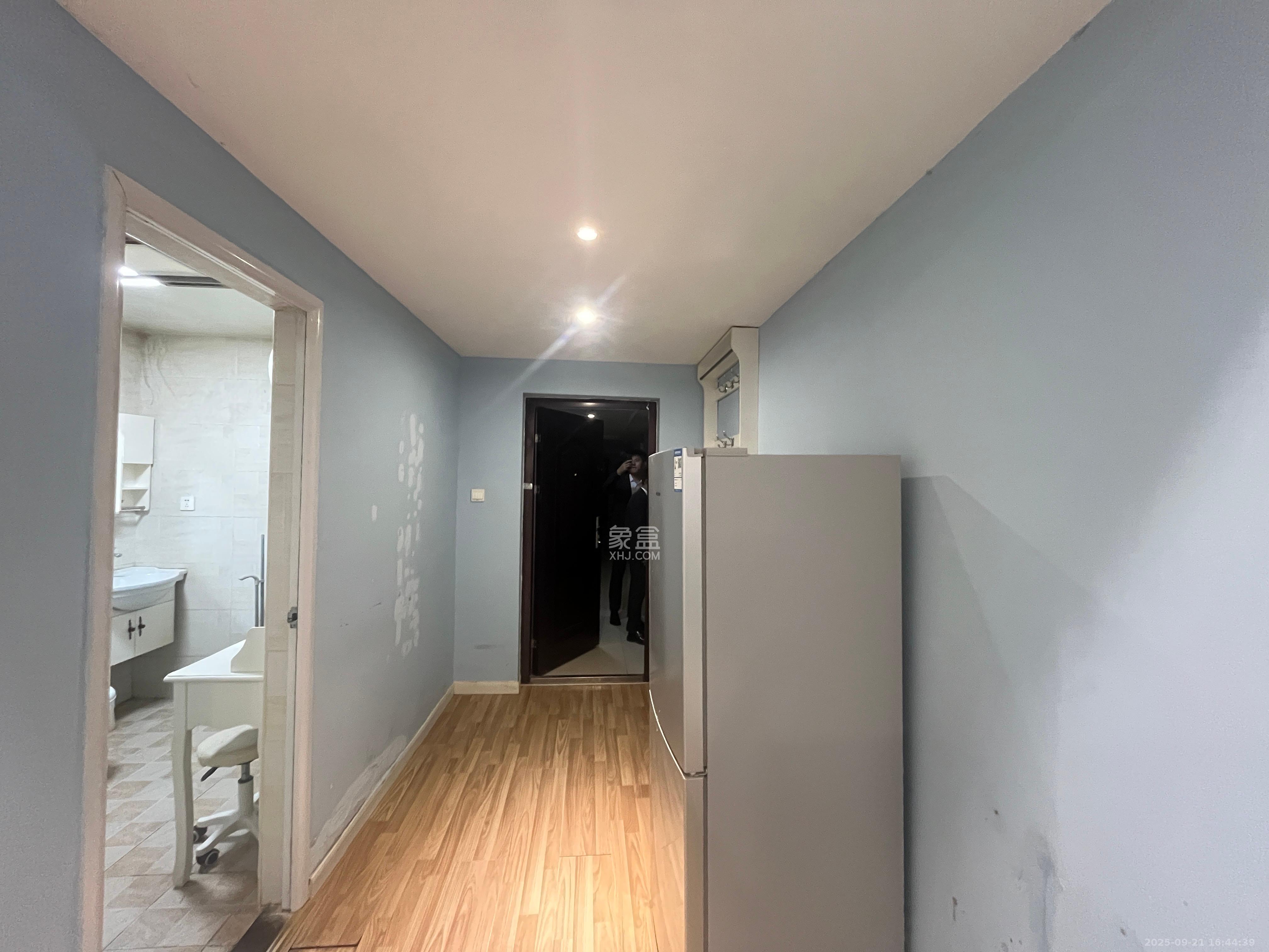 沁园春御院 1室1厅1卫 1600.0元/月 沁园春御院 1室1厅1卫 1600.0元/月室内图