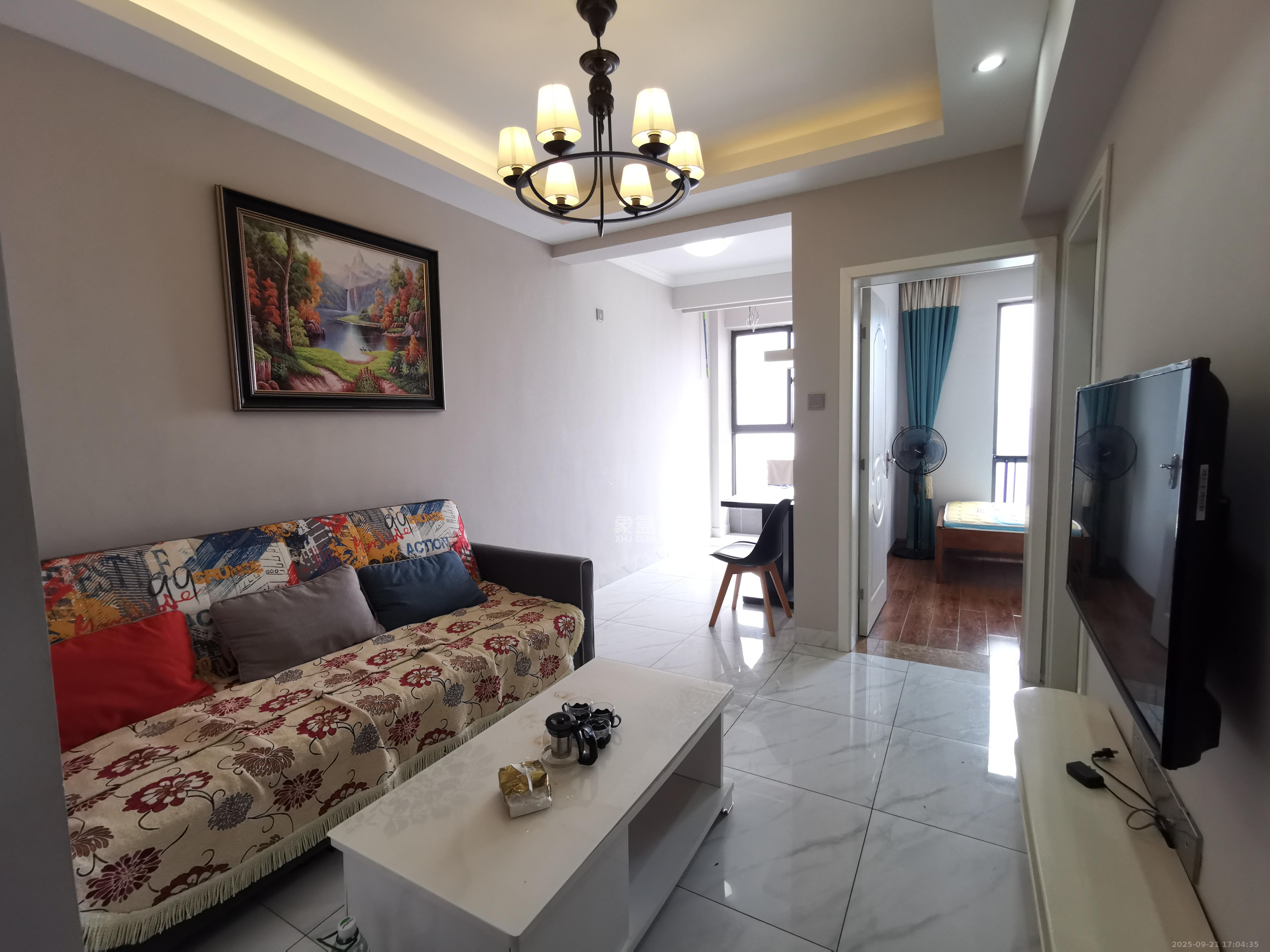 合能洋湖公馆  2室2厅1卫    2000.0元/月室内图