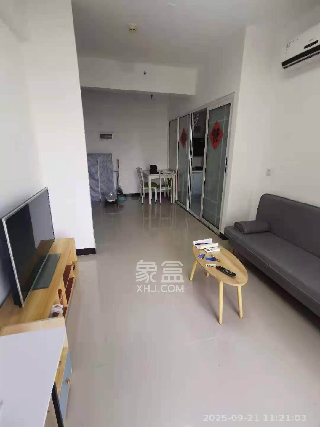 合能洋湖公馆  1室1厅1卫    2000.0元/月室内图