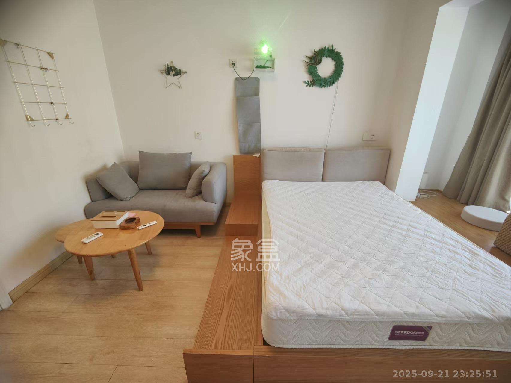 五江天街北区  1室1厅1卫   1300.00元/月室内图