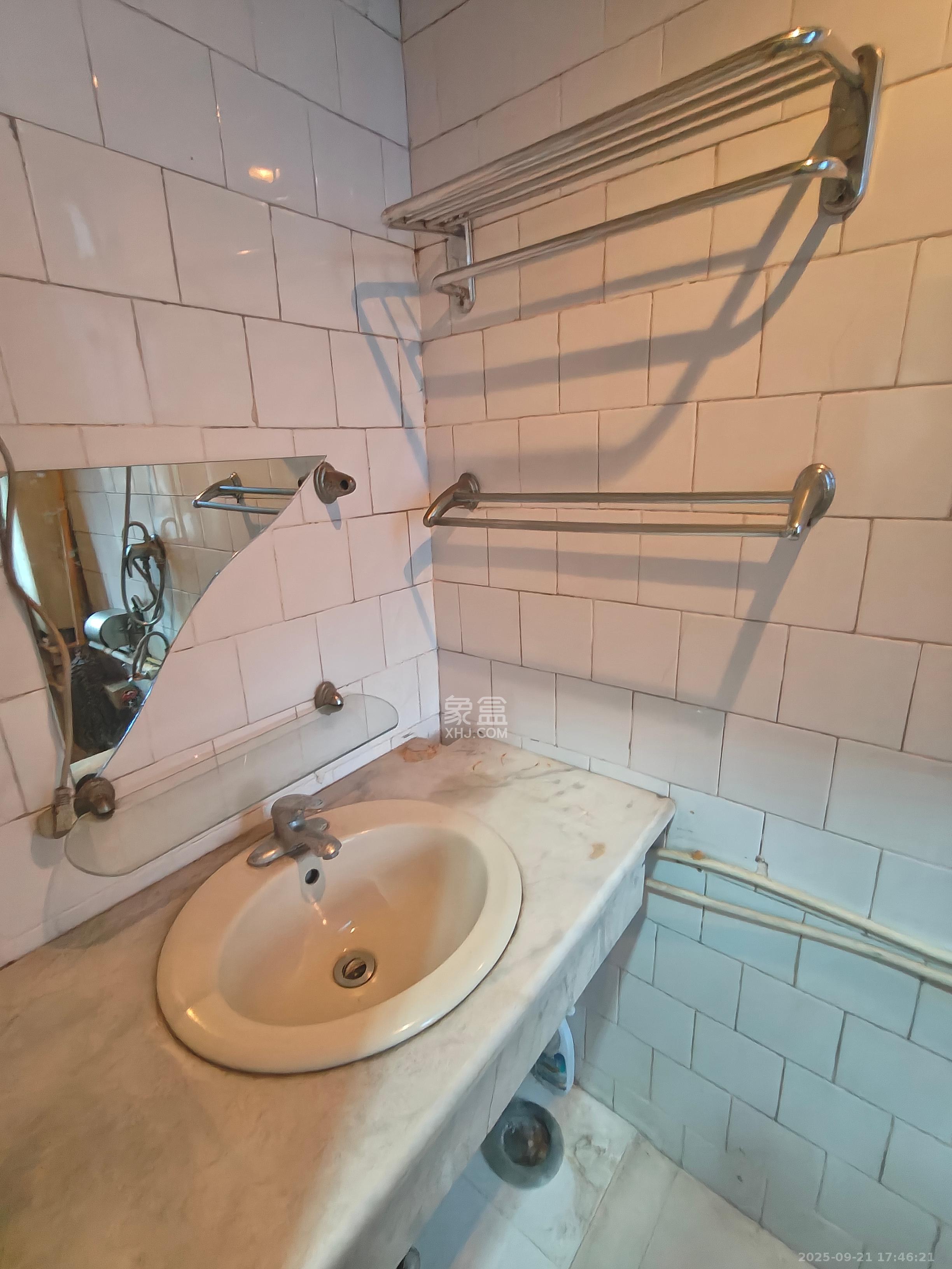 兴通园公寓 2室1厅1卫 1200.0元/月 兴通园公寓 2室1厅1卫 1200.0元/月室内图