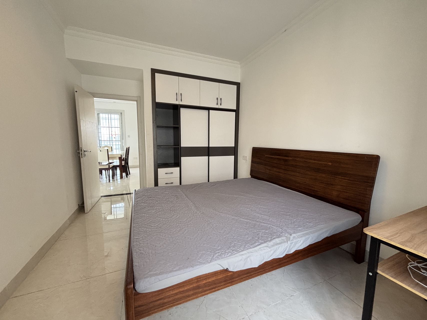 伊泰天骄一期 3室2厅2卫 145.0万 伊泰天骄一期 3室2厅2卫 145.0万室内图