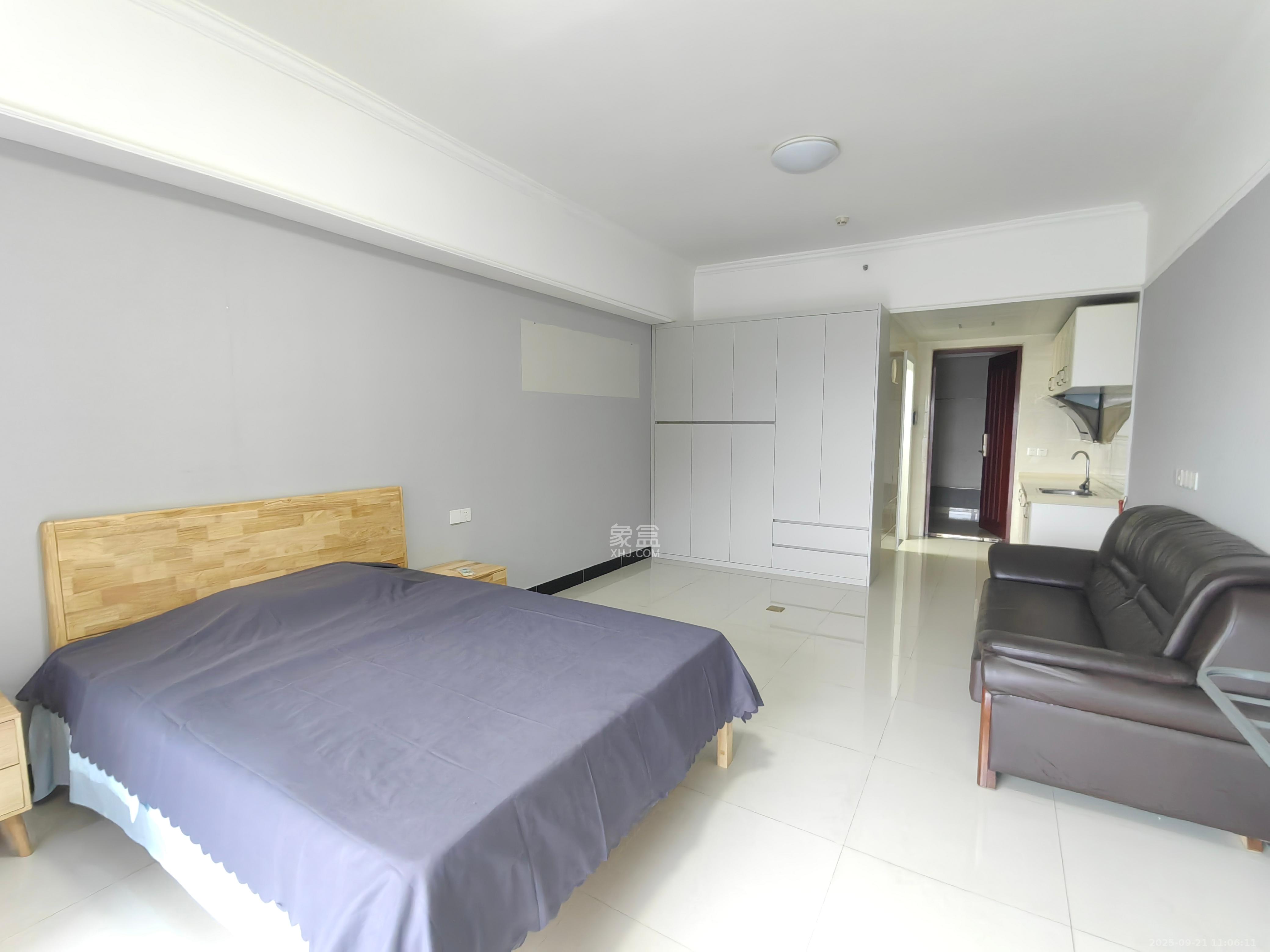 京武浪琴山一、二期 1室1厅1卫 2200.0元/月 京武浪琴山一、二期 1室1厅1卫 2200.0元/月室内图